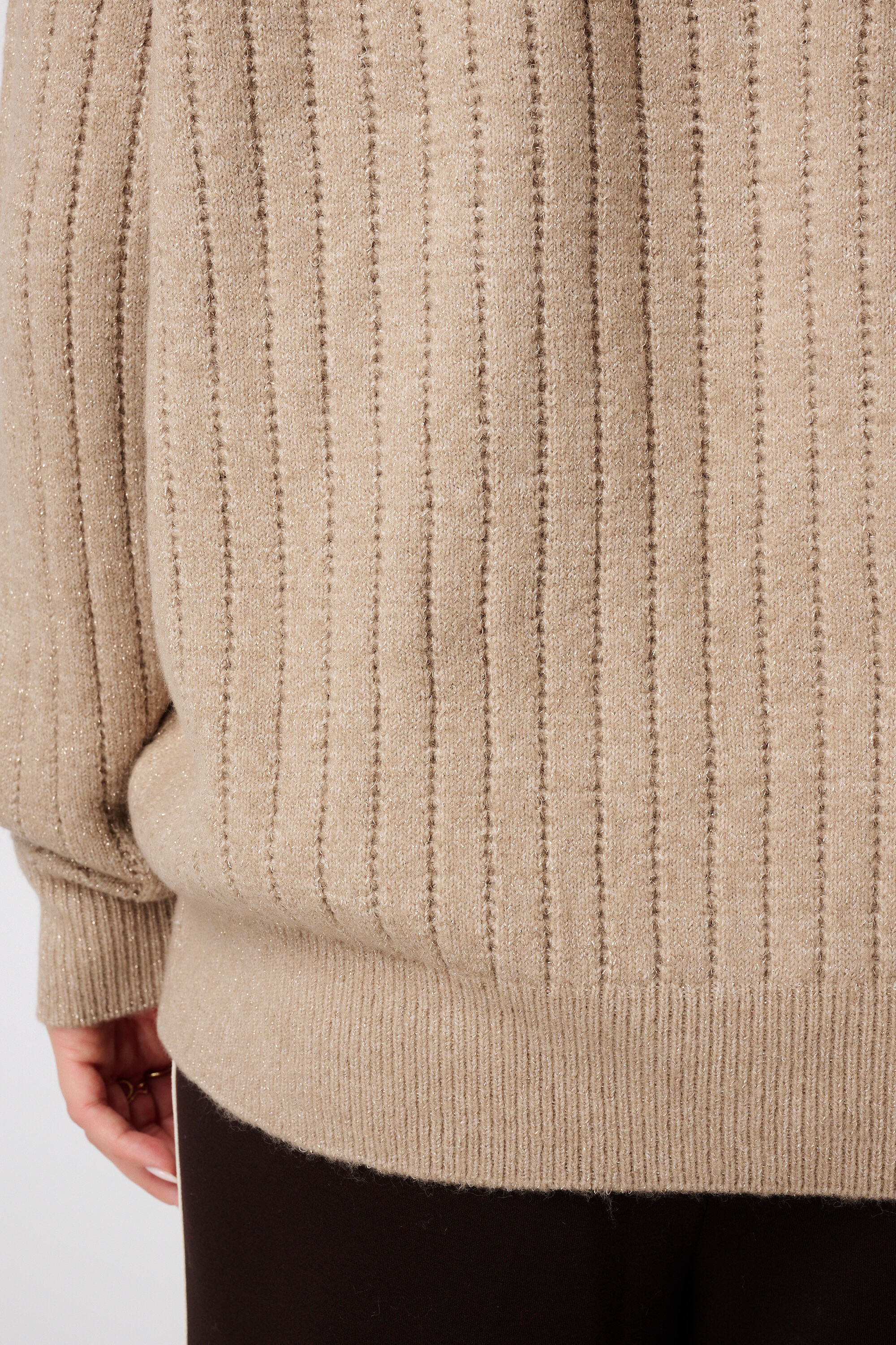 Pull finement tricot&eacute; avec motif image number 6