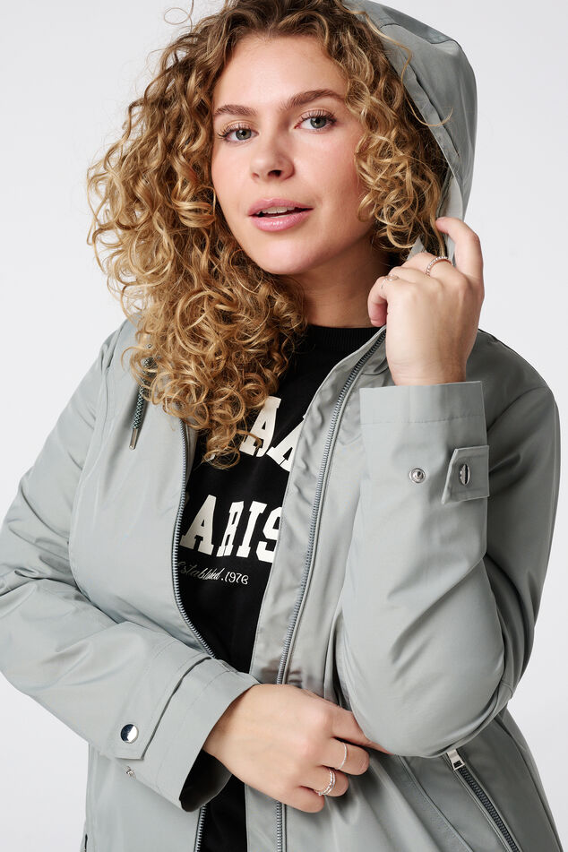 Imperméable avec détails argentés image number 4