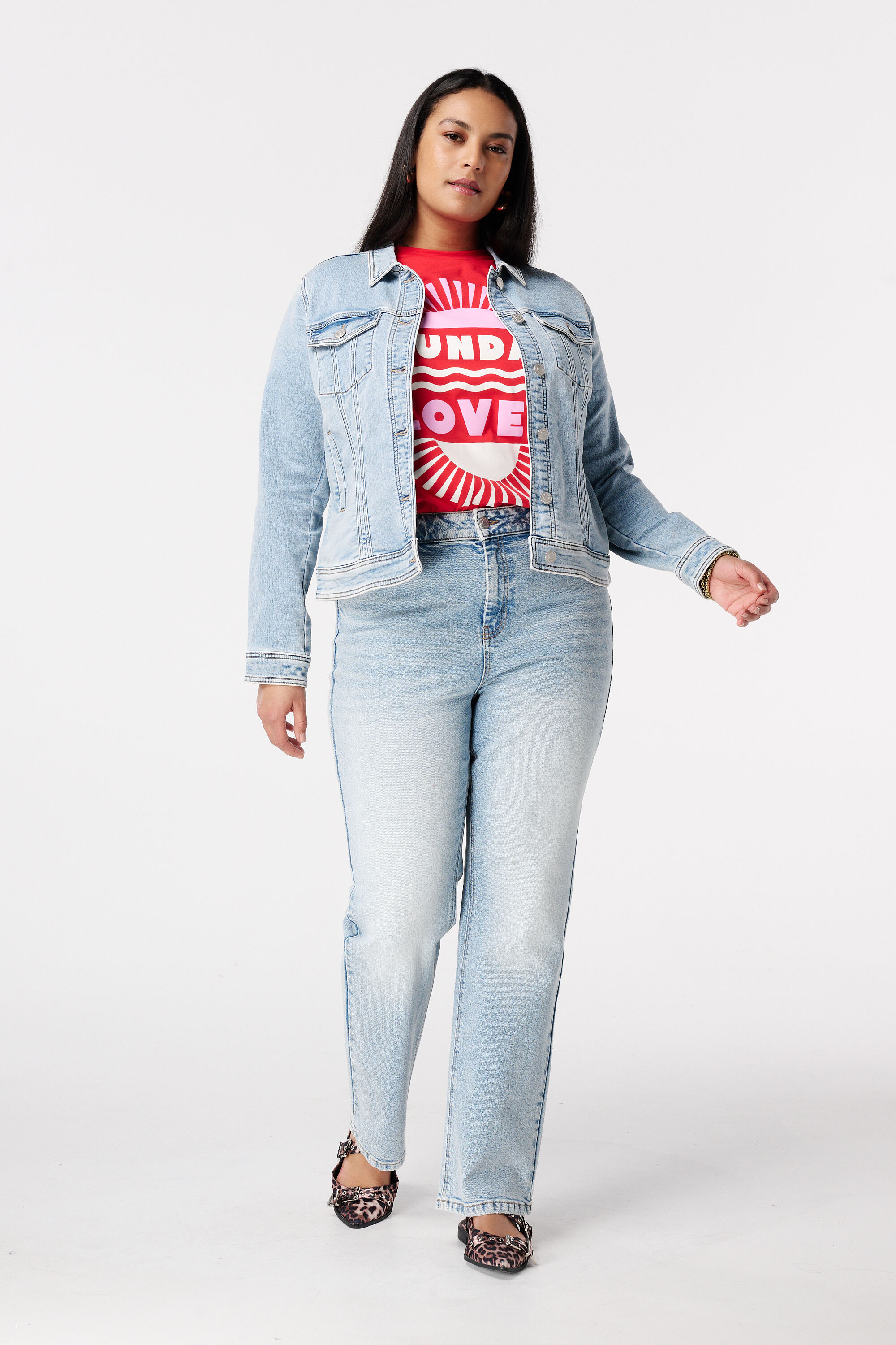 Spijkerjas met knoopsluiting image number 5