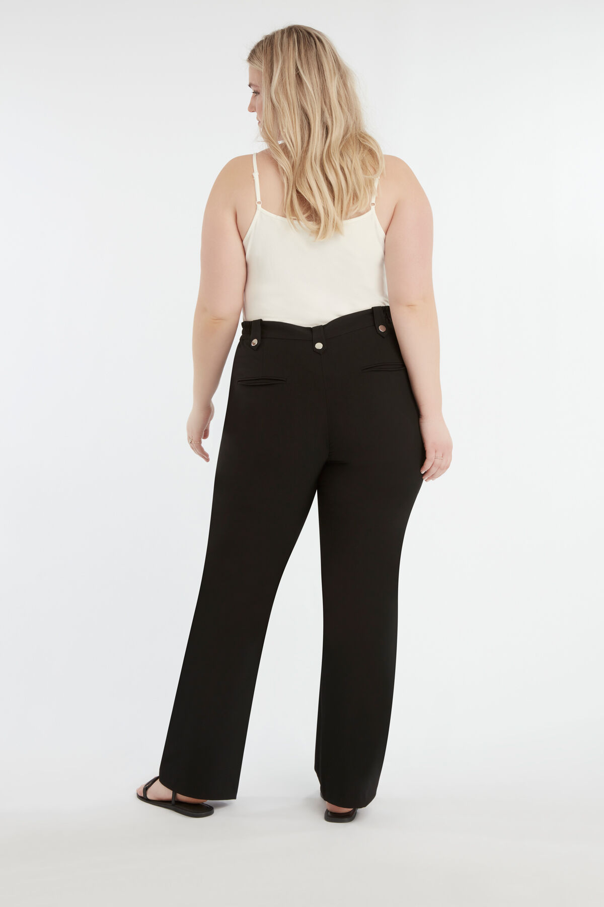 Broek met knopen image number 5