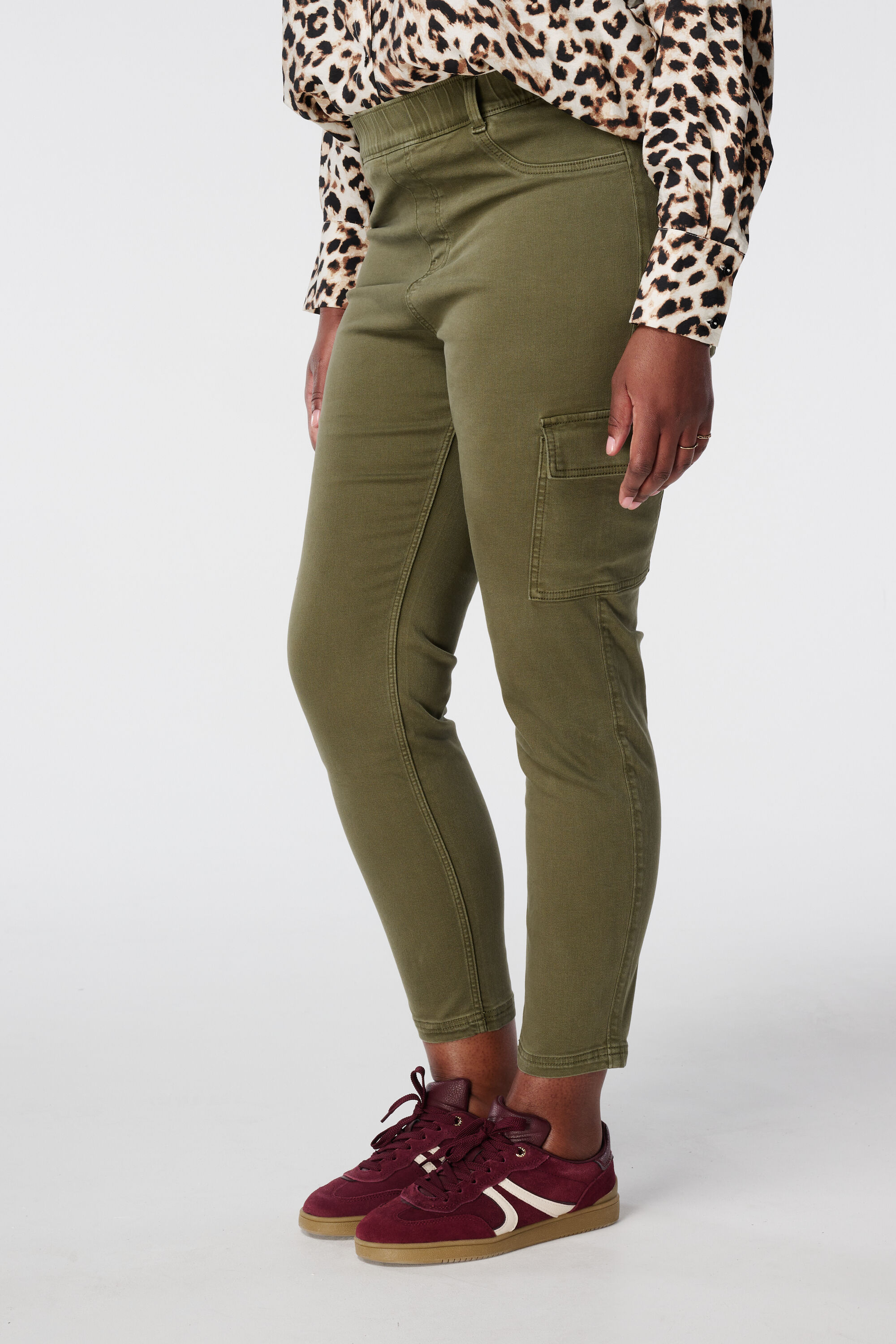 Skinny leg tregging cargo image number 5