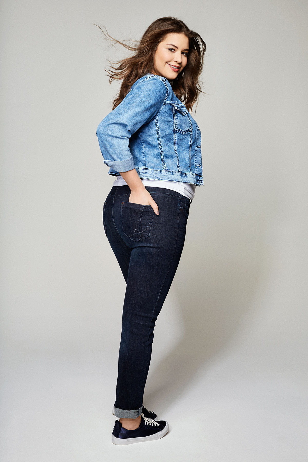 Jean slim IRIS image number 3