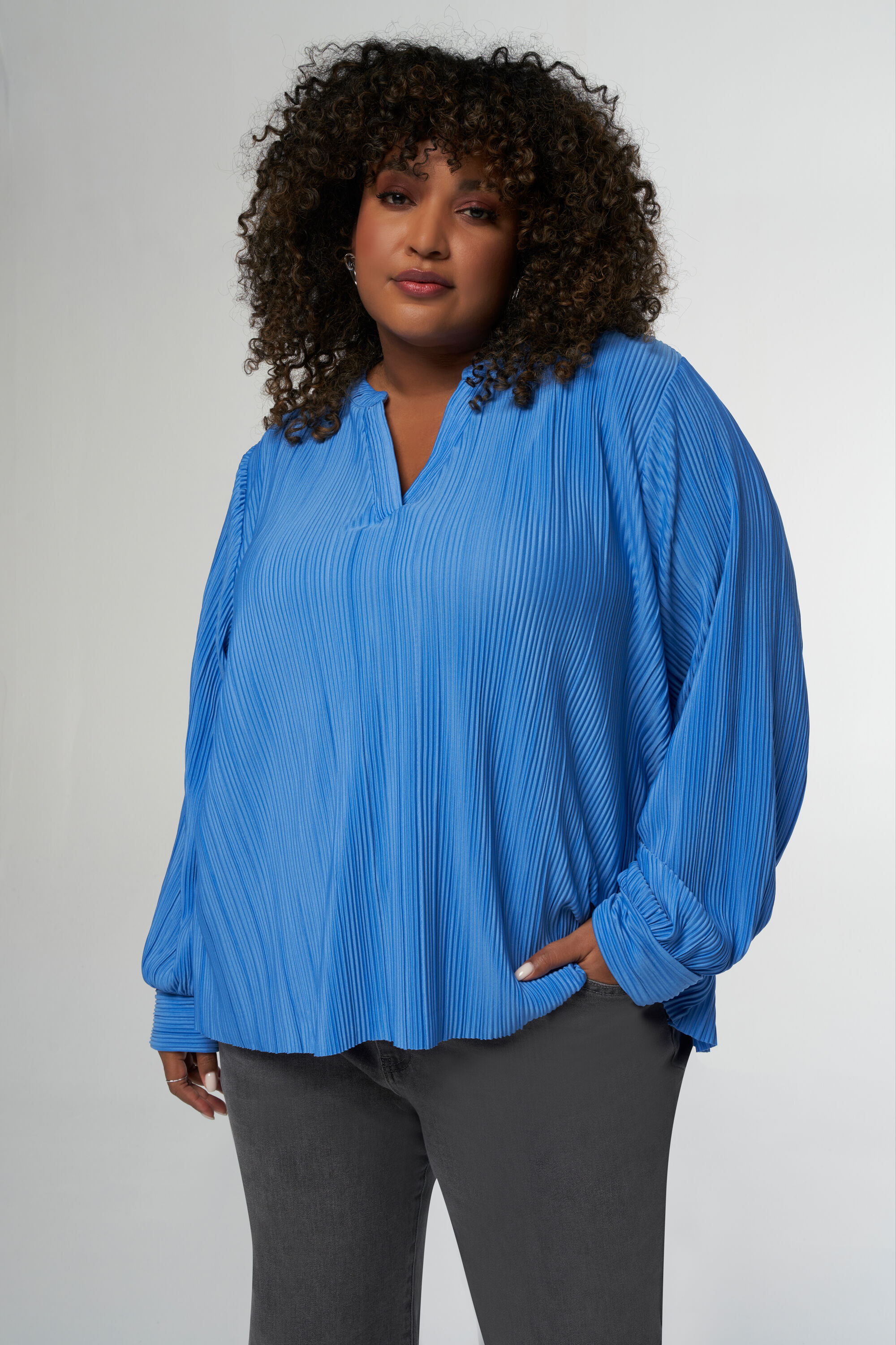 Haut coupe droite avec col en V  image number 6