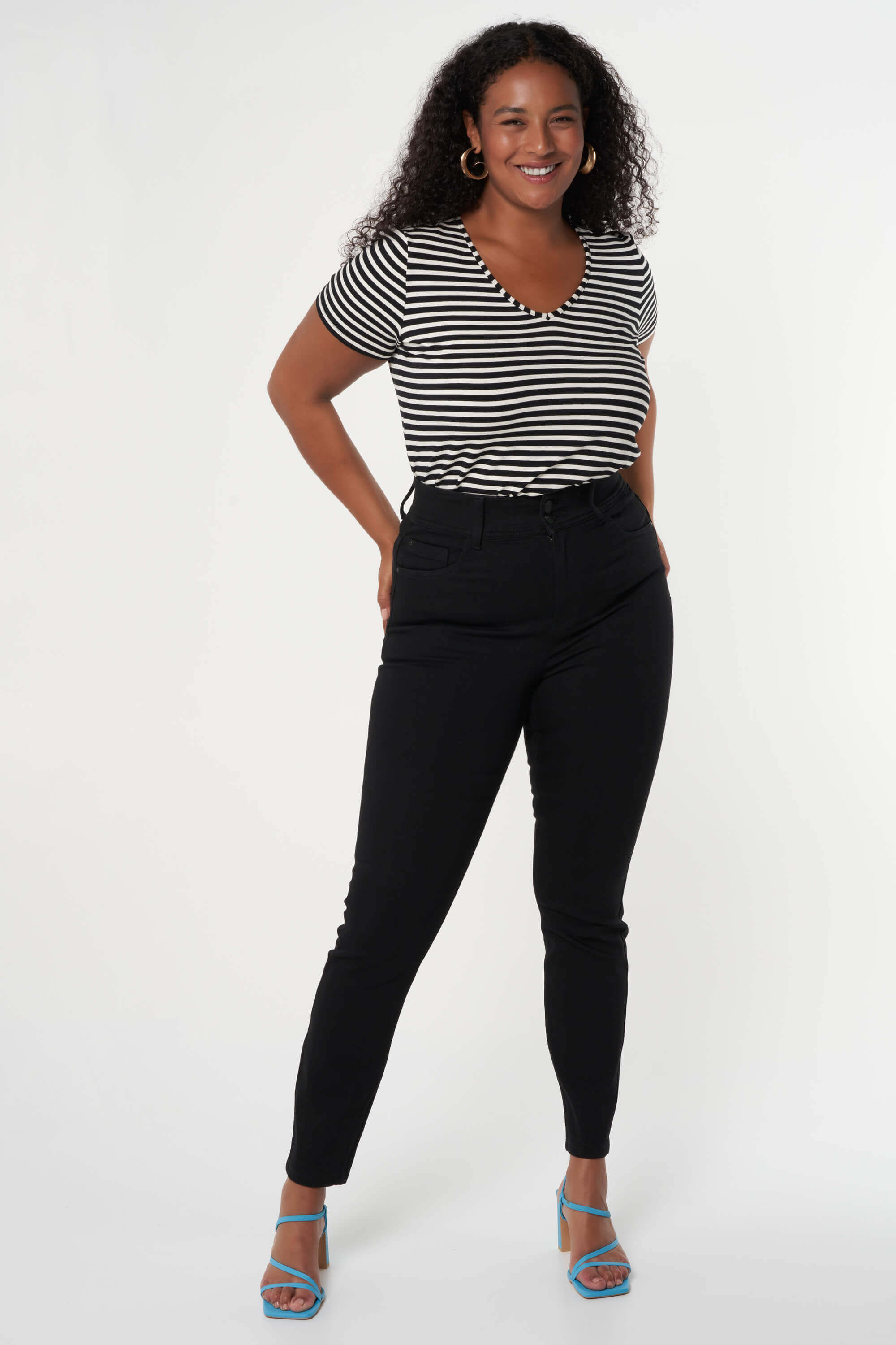 Shaping Skinny Jeans SCULPTS image number 7