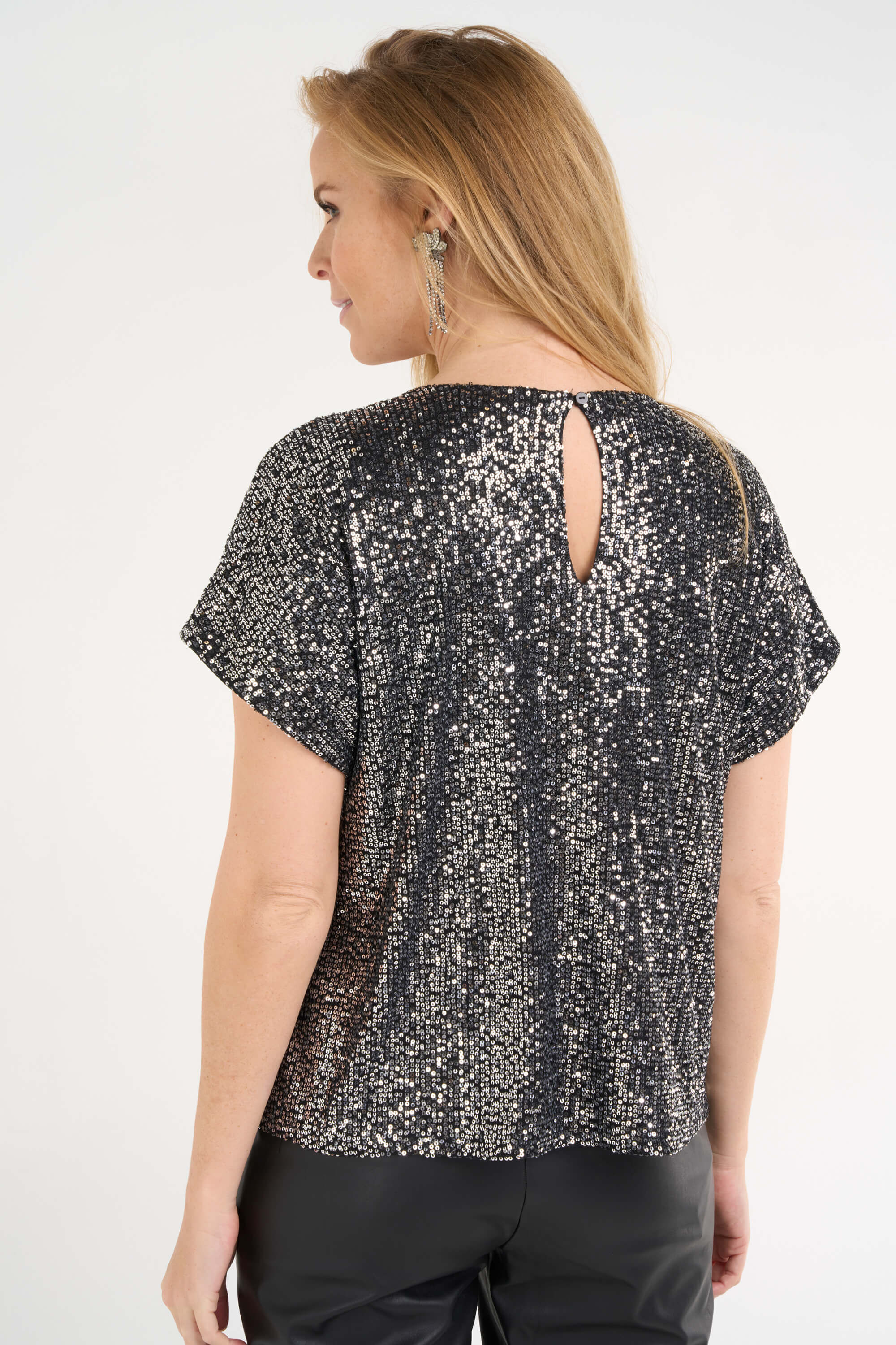 Top met pailletten  image number 4