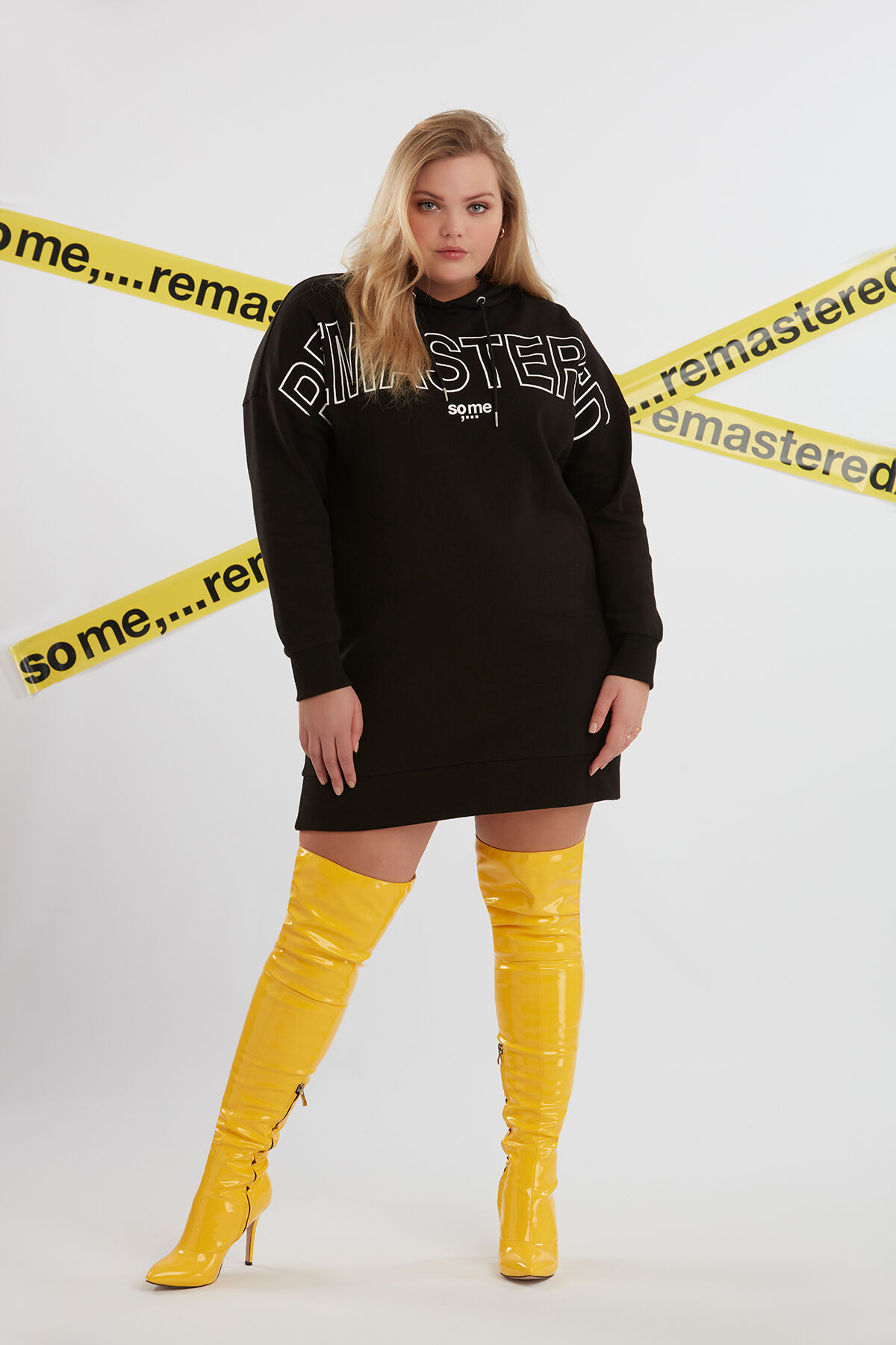 Sweaterdress met rubberopdruk image number 6