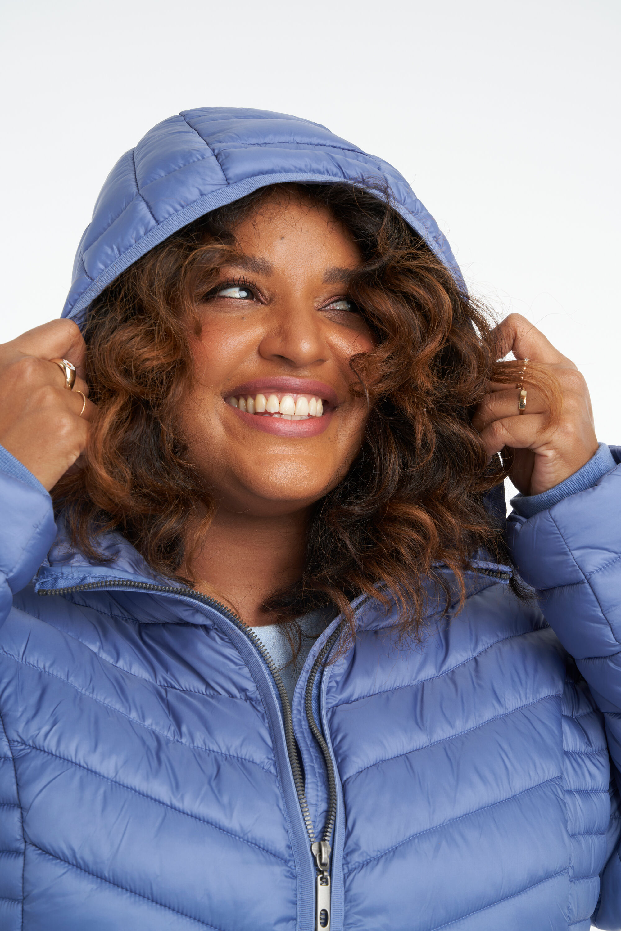 Veste l&eacute;g&egrave;re de mi-saison avec capuche image number 5