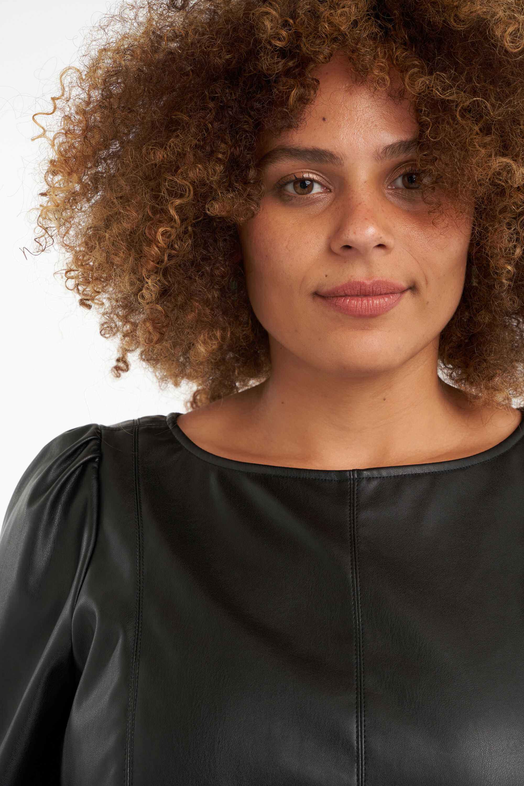 Robe en simili-cuir image number 5