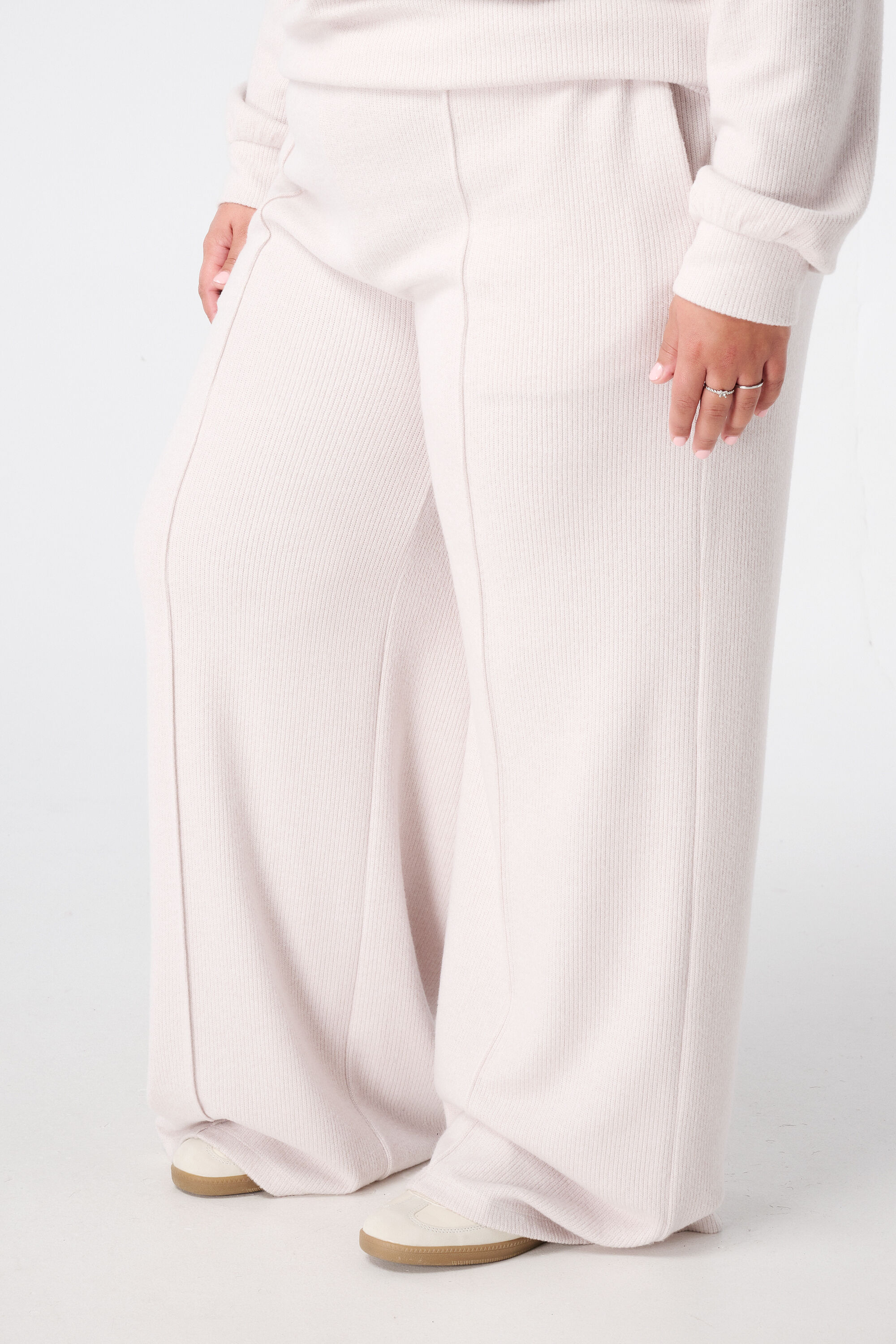 Rechte broek met elastieke taille image number 5