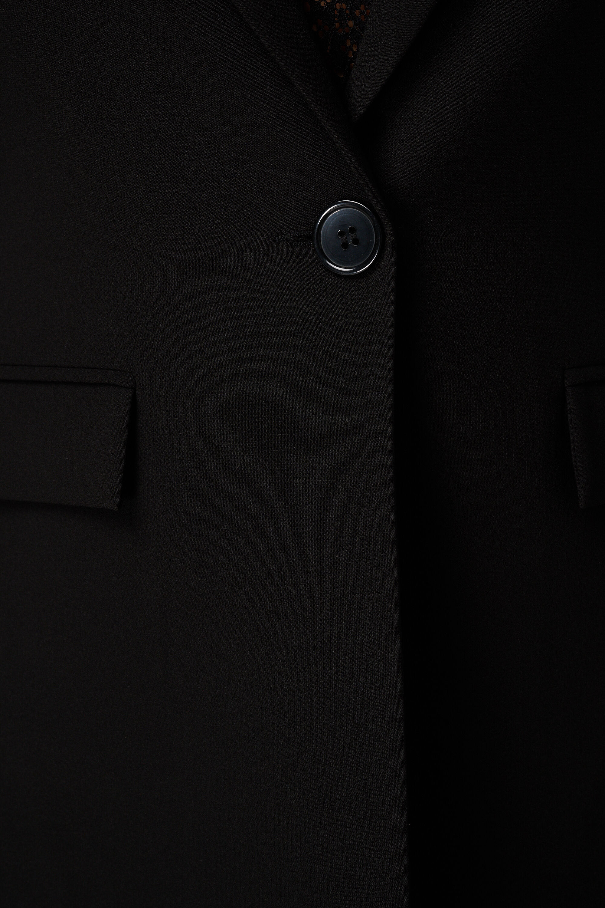 Gilet sans manches &agrave; boutons image number 6