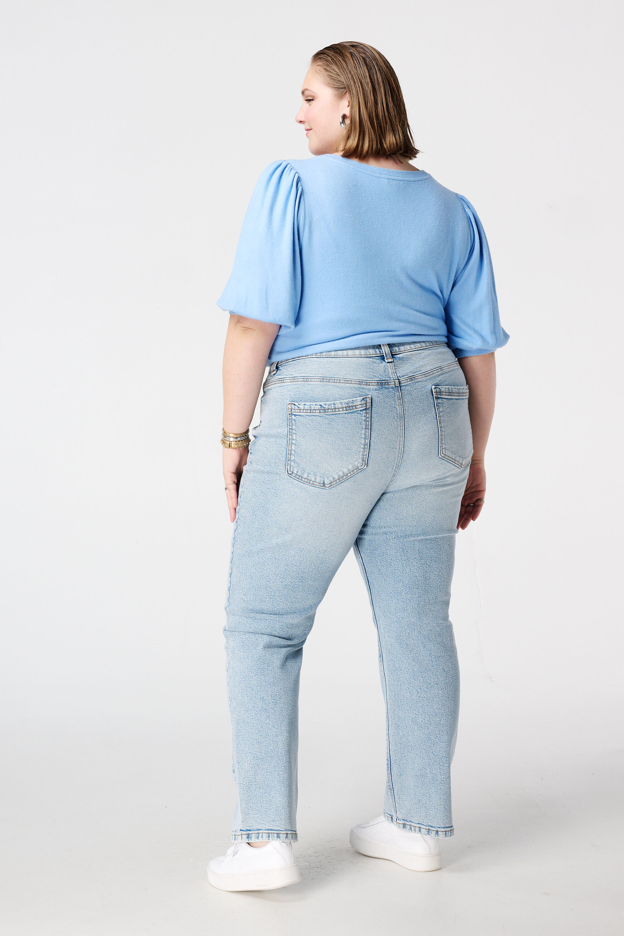 Straight leg jeans met mid waist image number 3