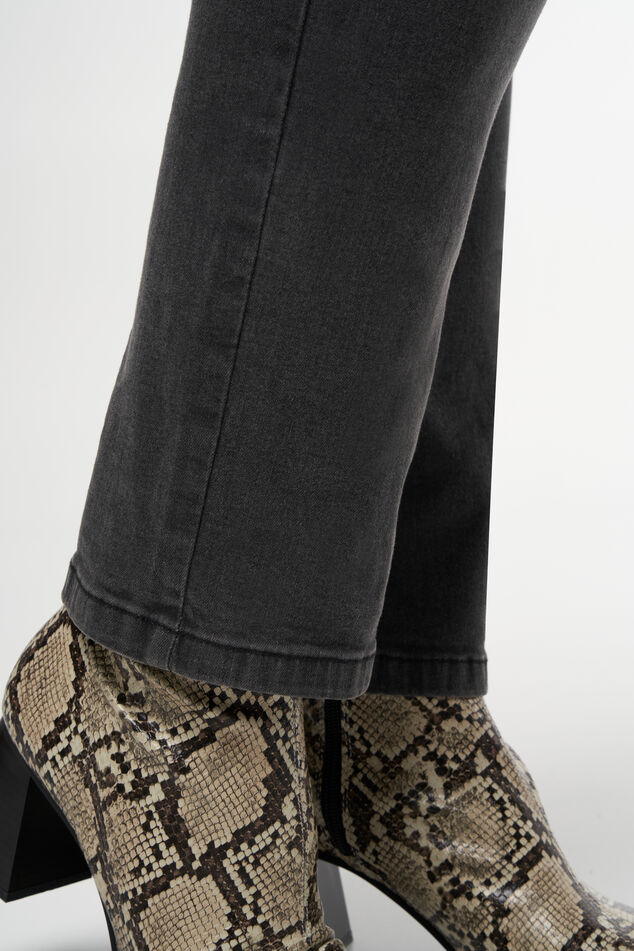 Straight leg jeans LILY image number 5