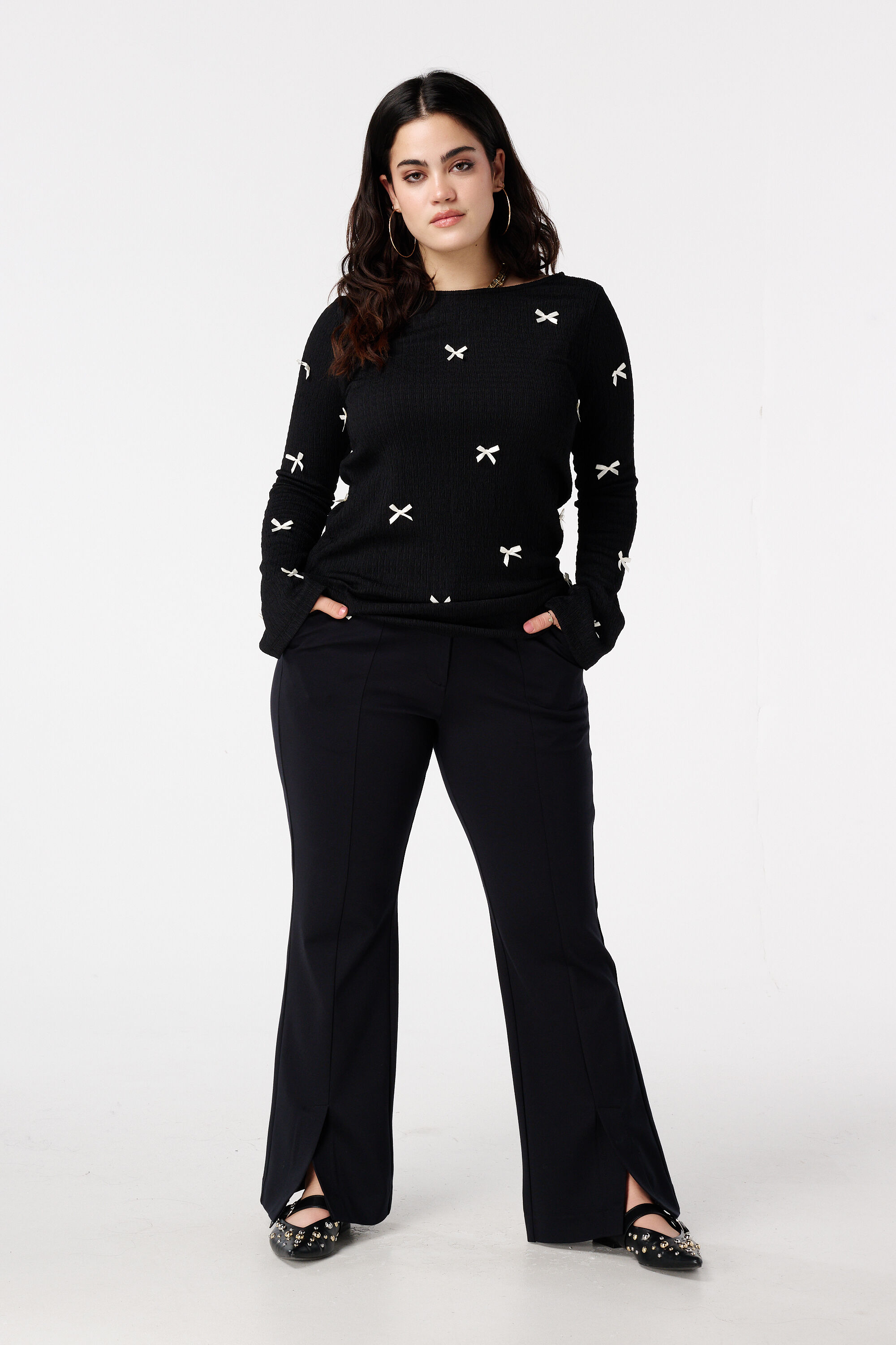 Top avec d&eacute;tails n&oelig;uds image number 5