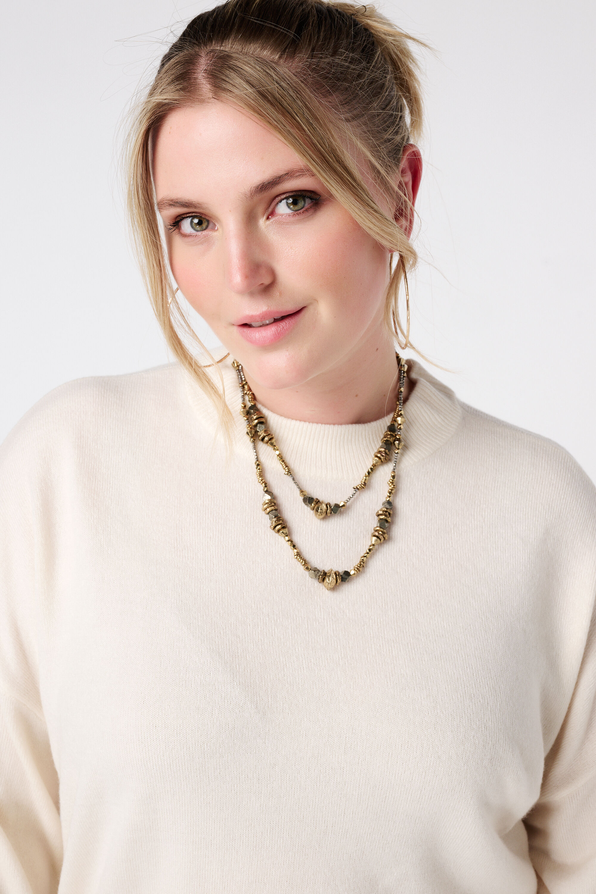 Fijn gebreide trui met ballonmouwen image number 4