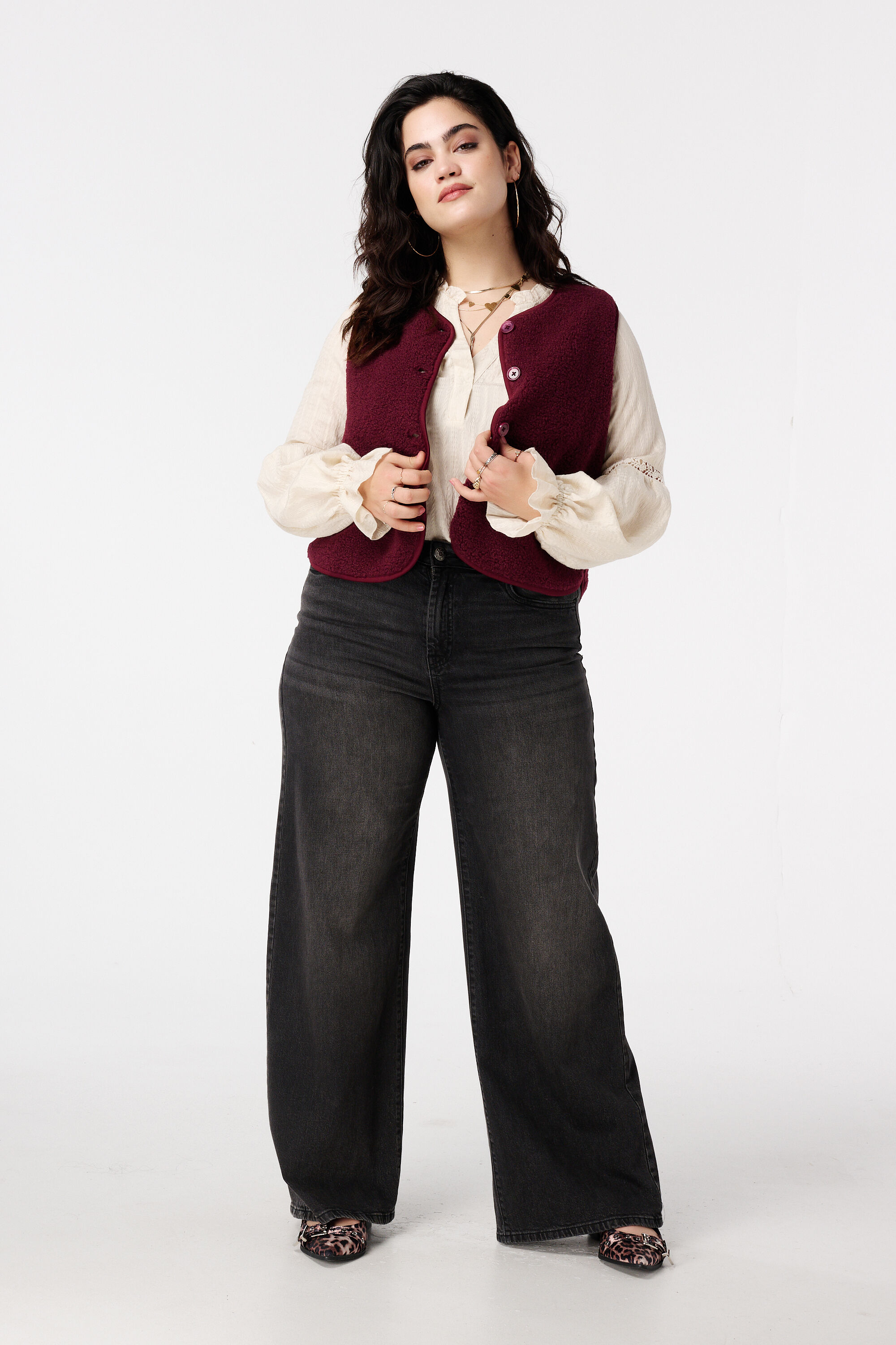 Teddy gilet met knoopsluiting image number 5