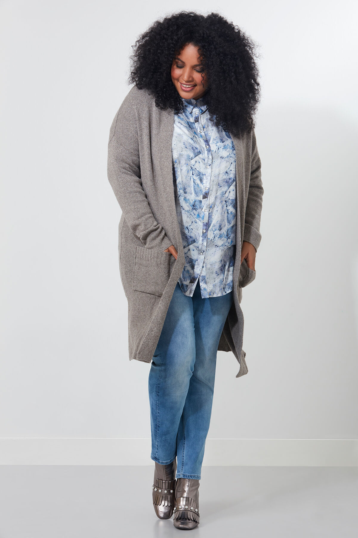 Lang gebreid vest  image number 3