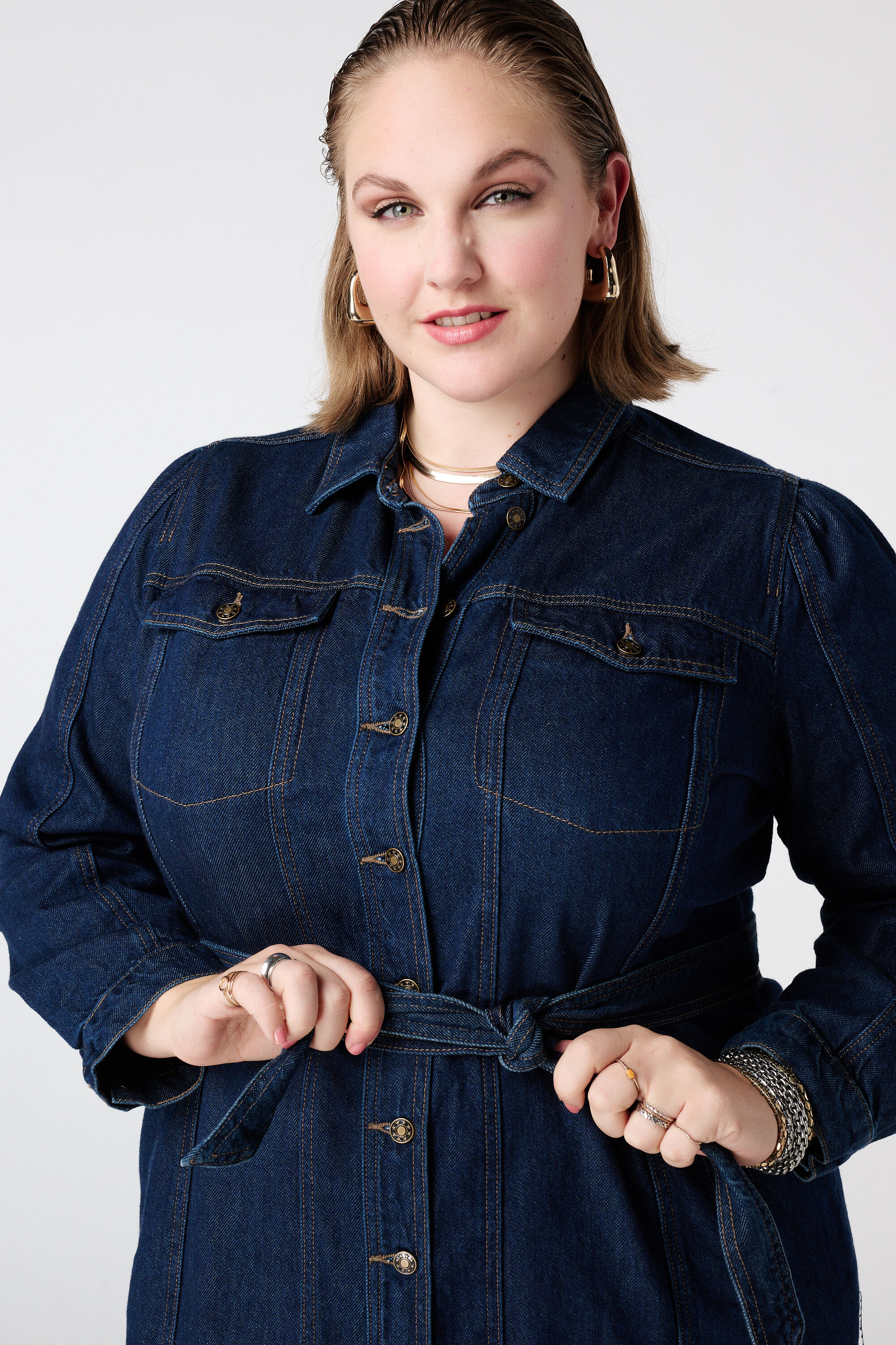 Denim jurk met strikceintuur image number 4