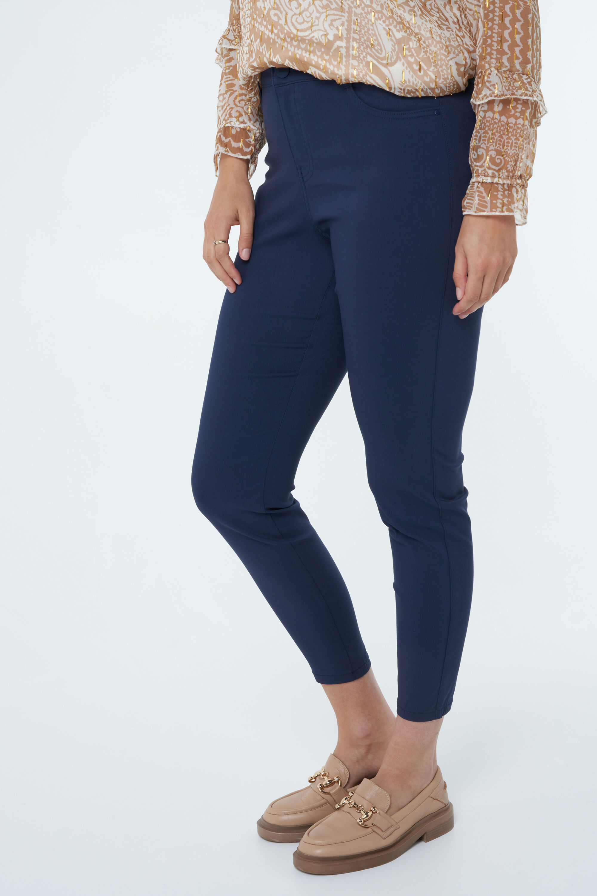 Pantalon slim image number 6