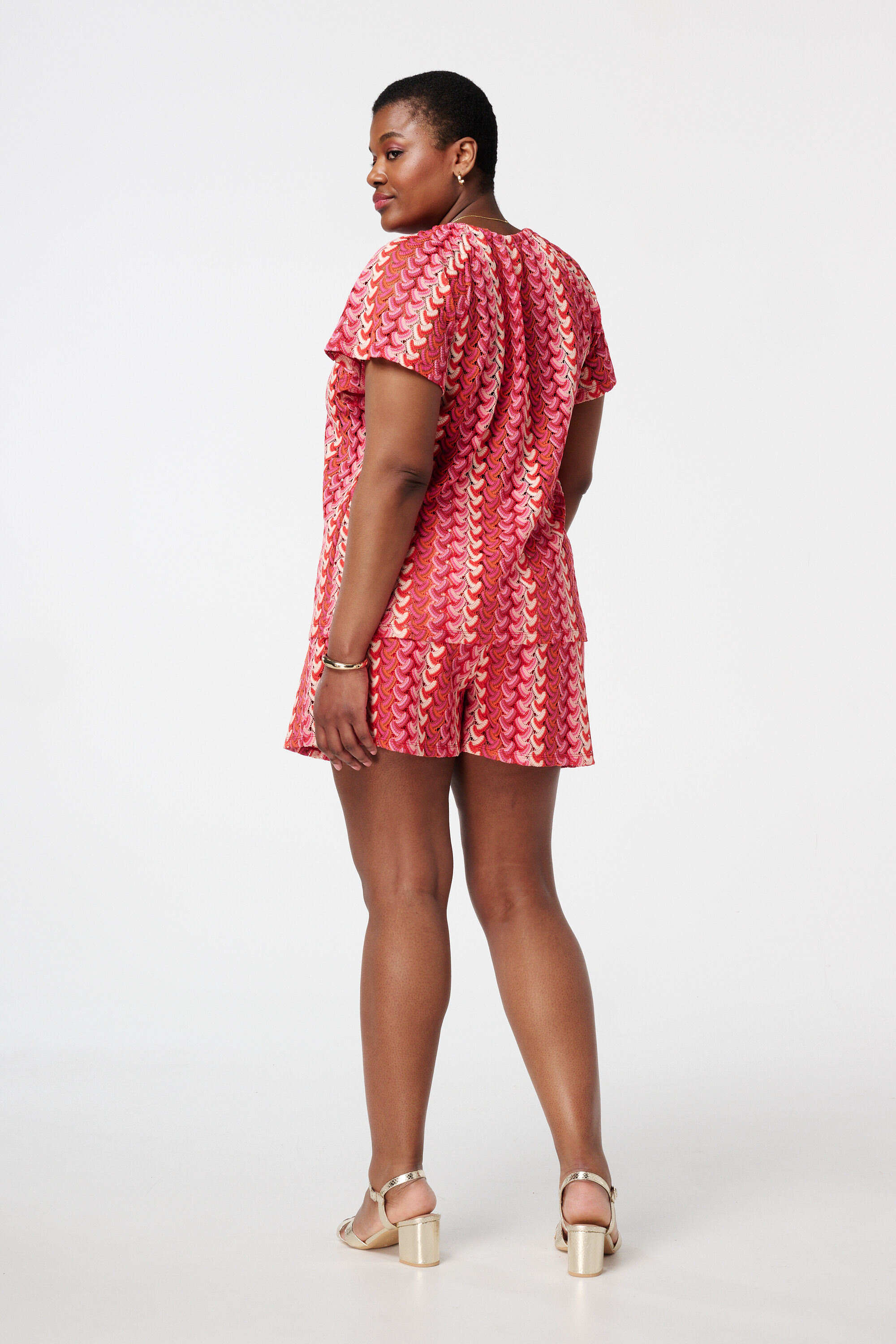 Short met structuur en stretch image number 3