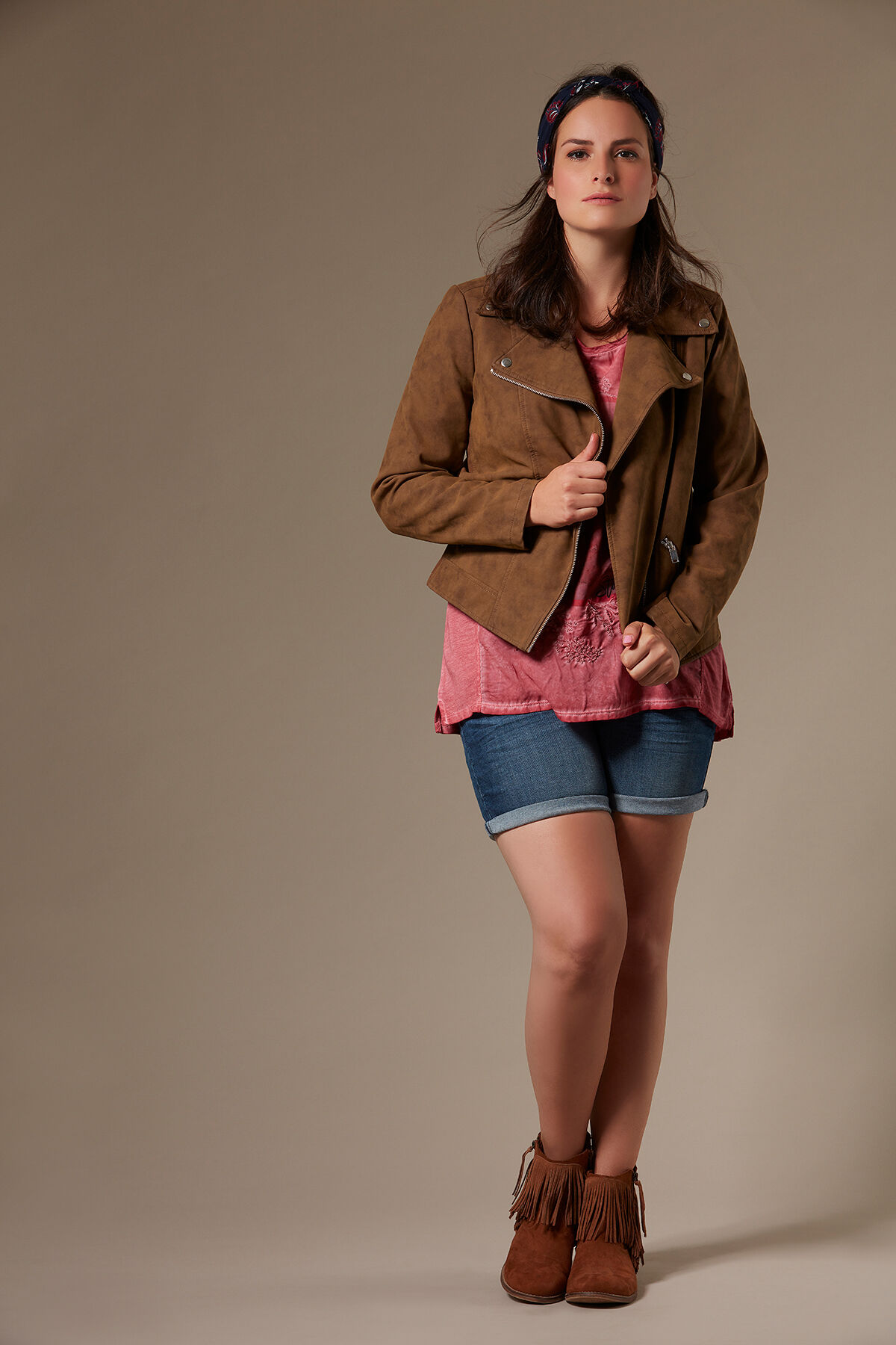 Imitatiesu&egrave;de jasje image number 5