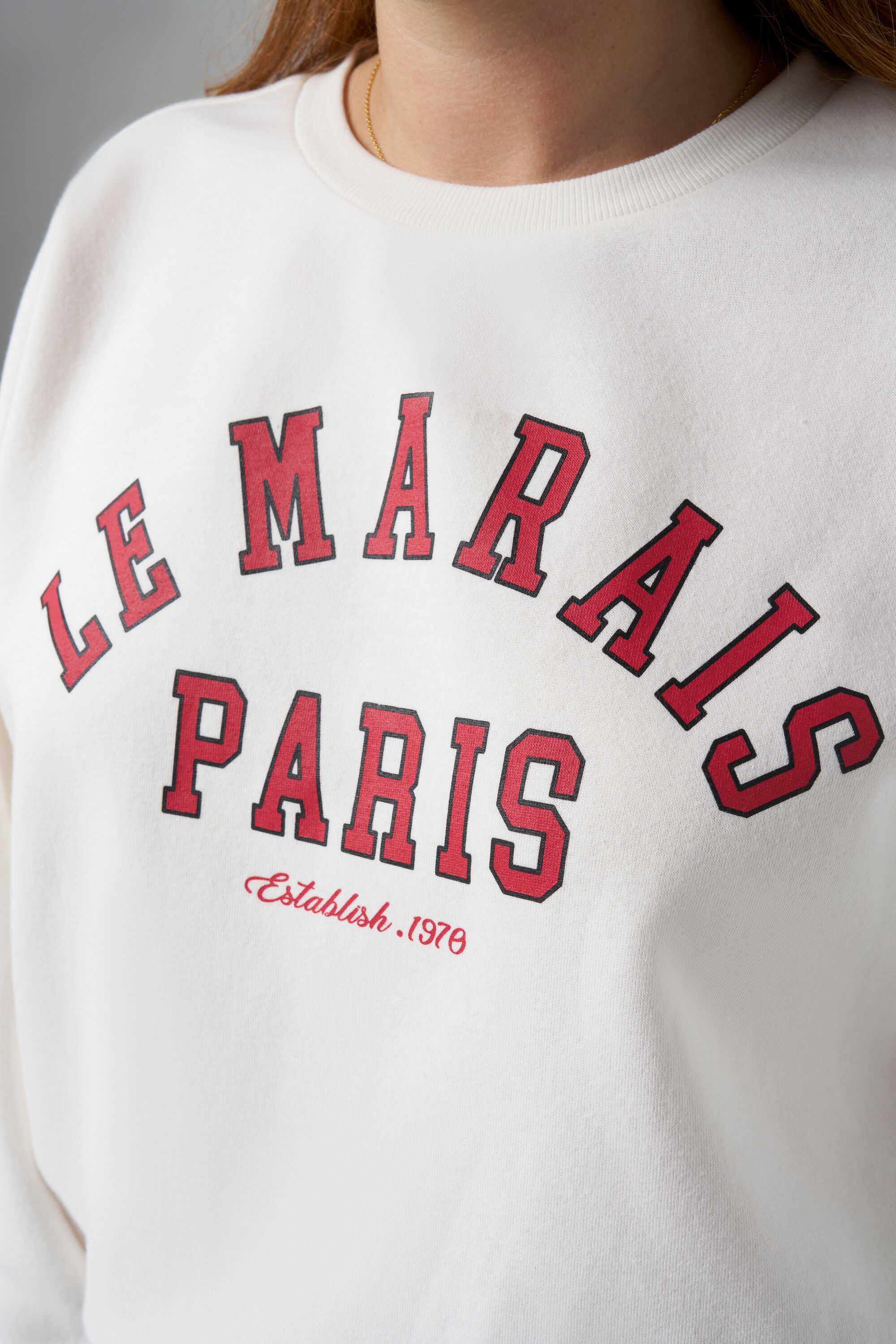 Pull avec inscription image number 4