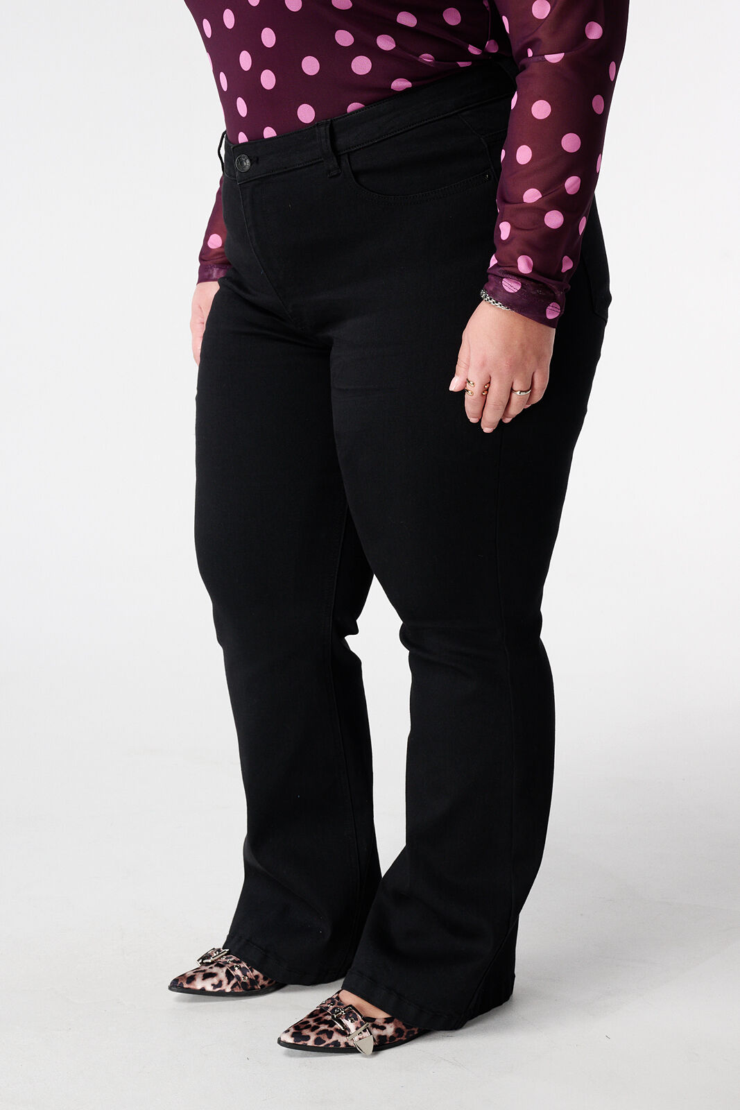 Flared leg jeans JASMIN image number 5