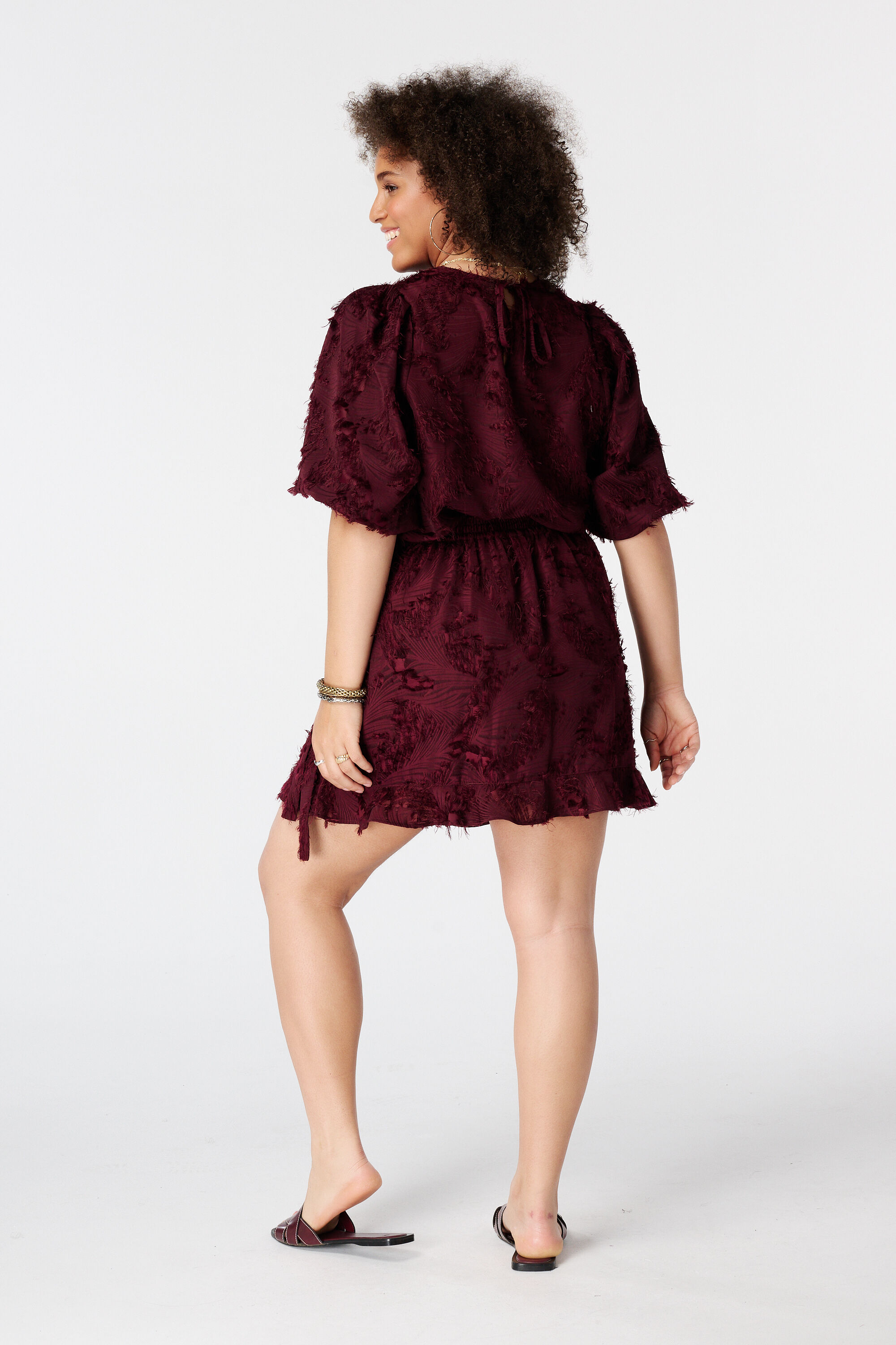 Fluffy overslag skort image number 3