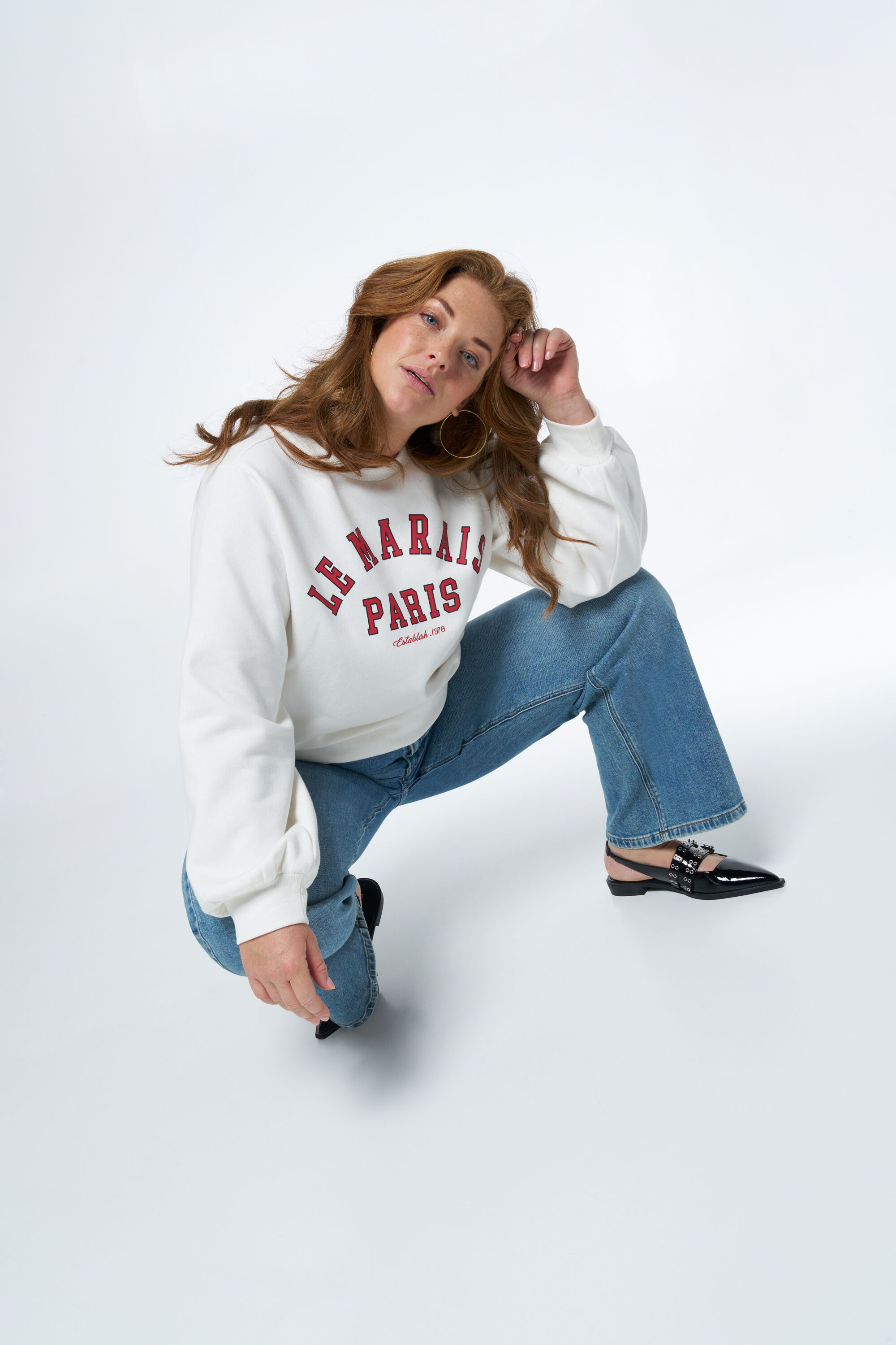 Pull avec inscription image number 6