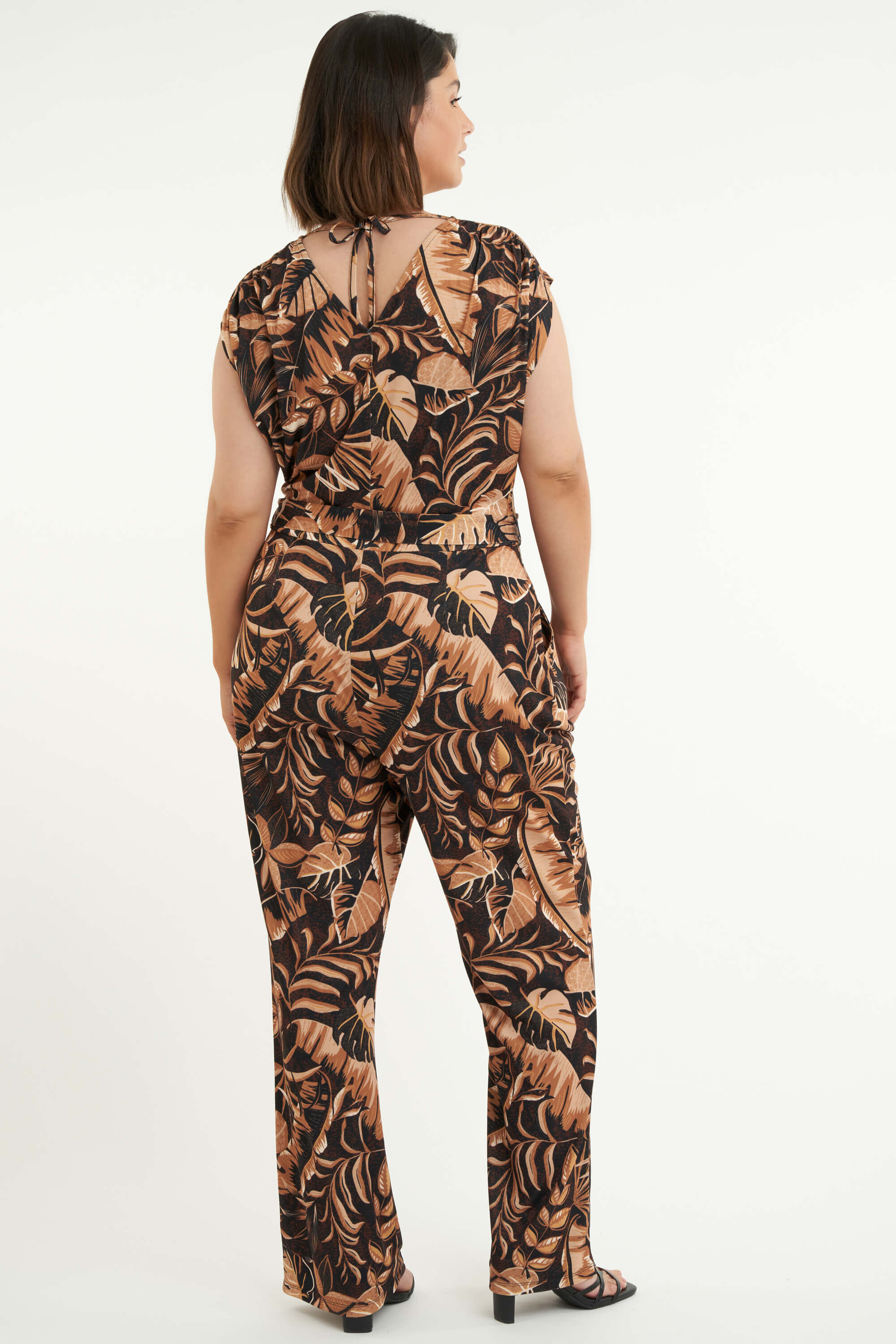 Jumpsuit met ceintuur image number 4