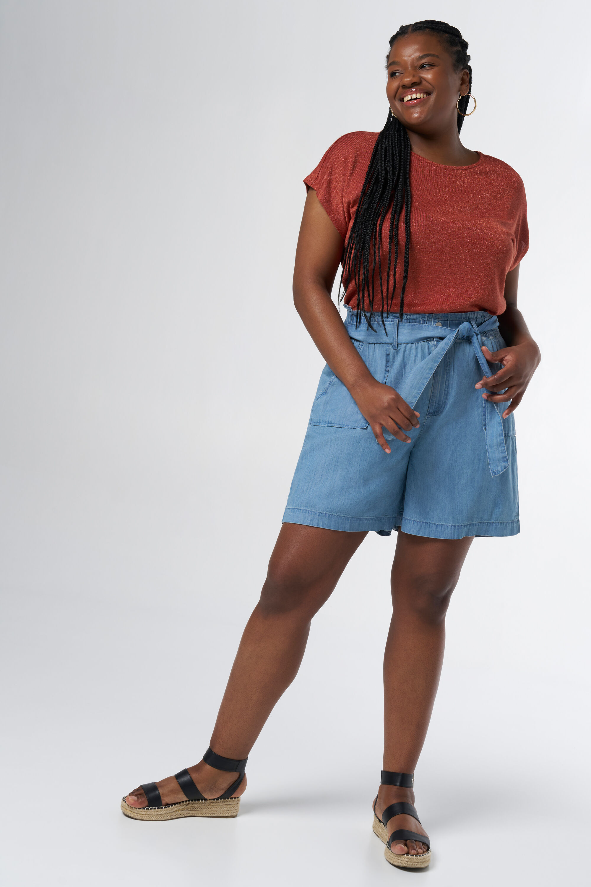 Short avec look denim et taille paperbag image number 6