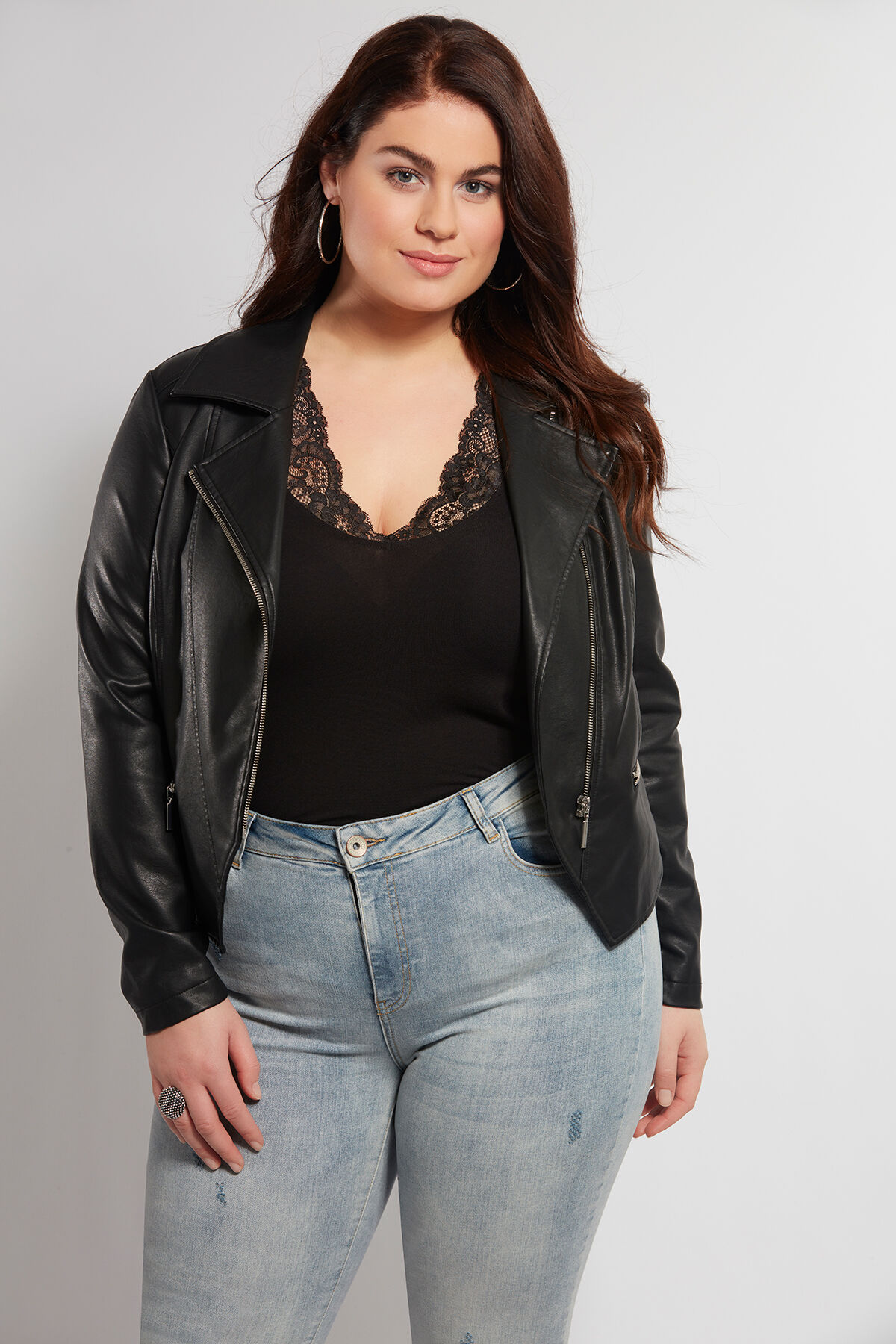 Top sans manches en dentelle image number 4