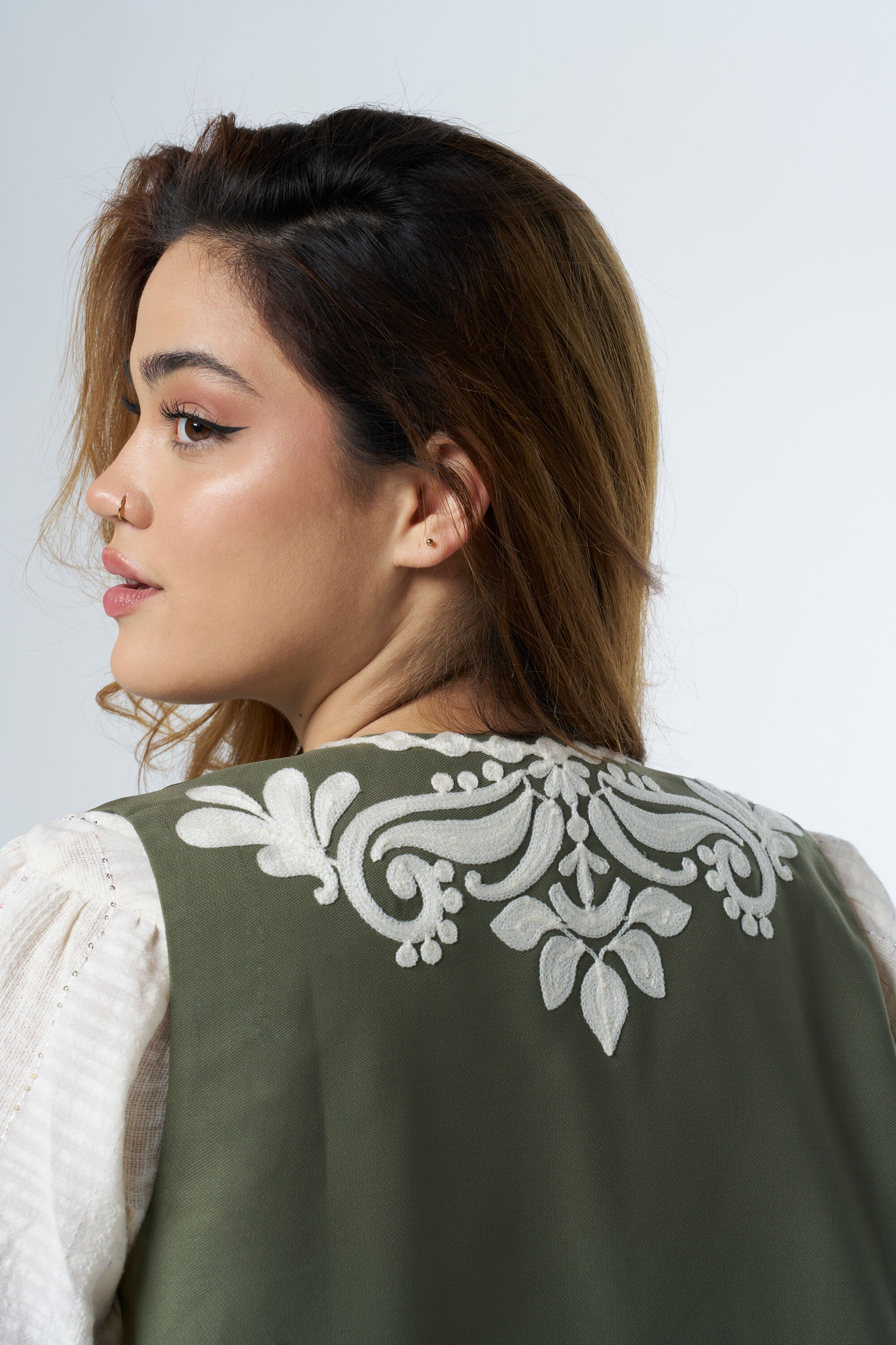 Gilet brod&eacute; image number 4