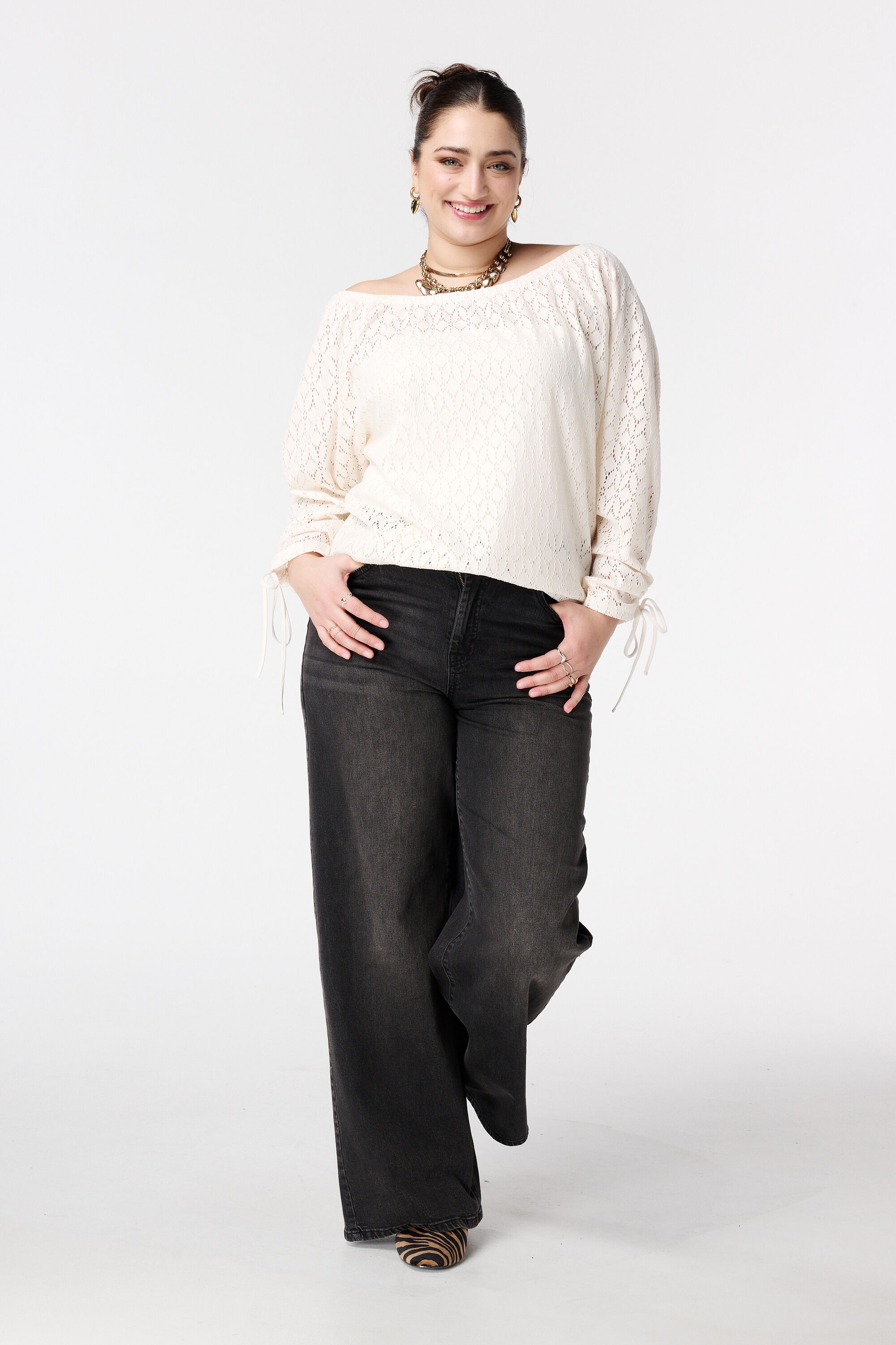 Haut &agrave; motif ajour&eacute; image number 5