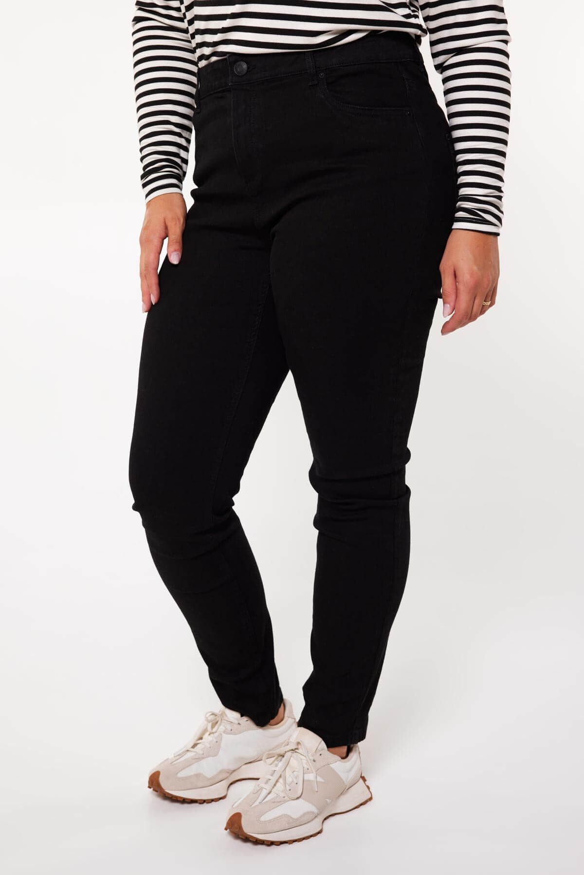 Jean coupe slim IRIS image number 6