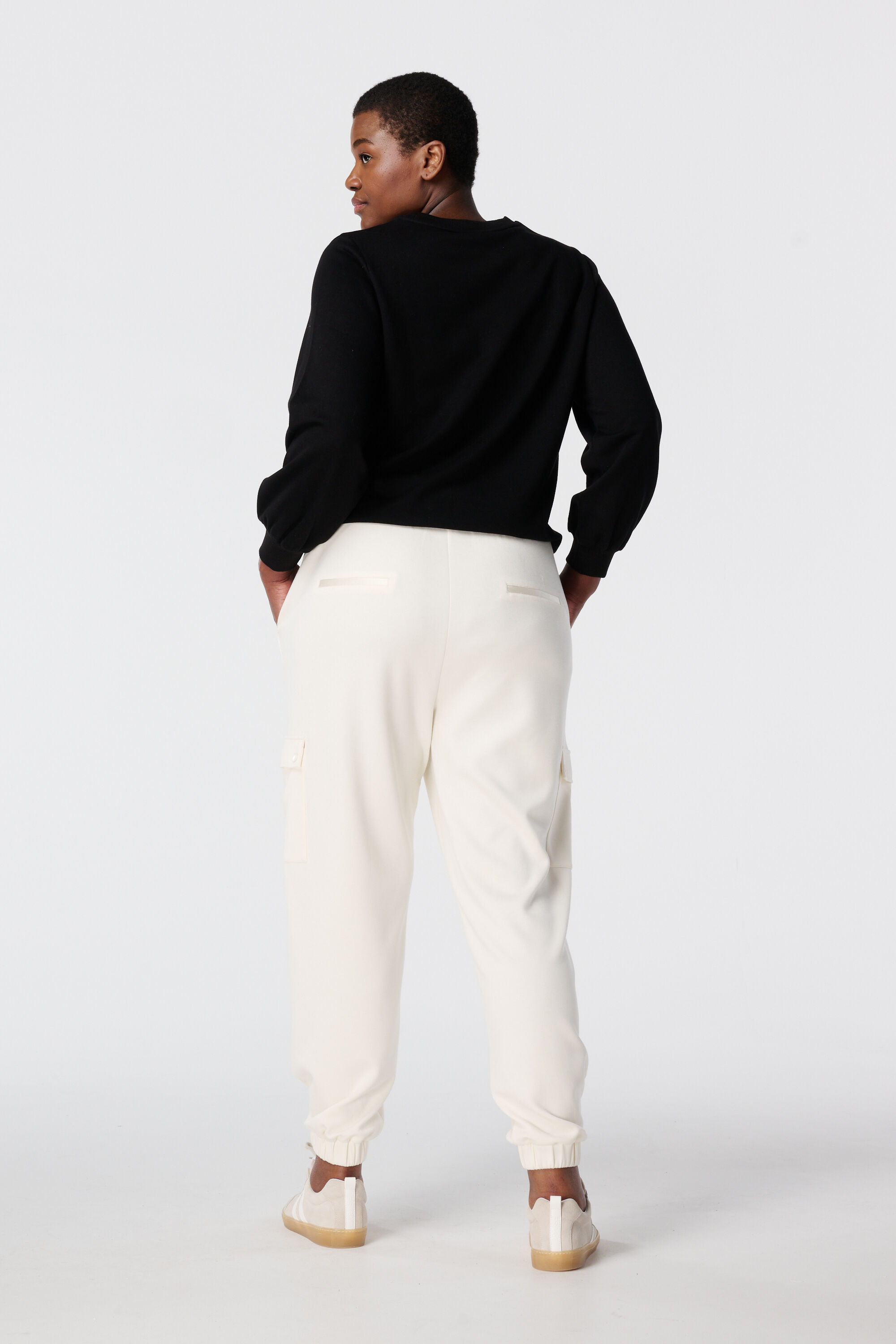 Pantalon de surv&ecirc;tement avec poches image number 3