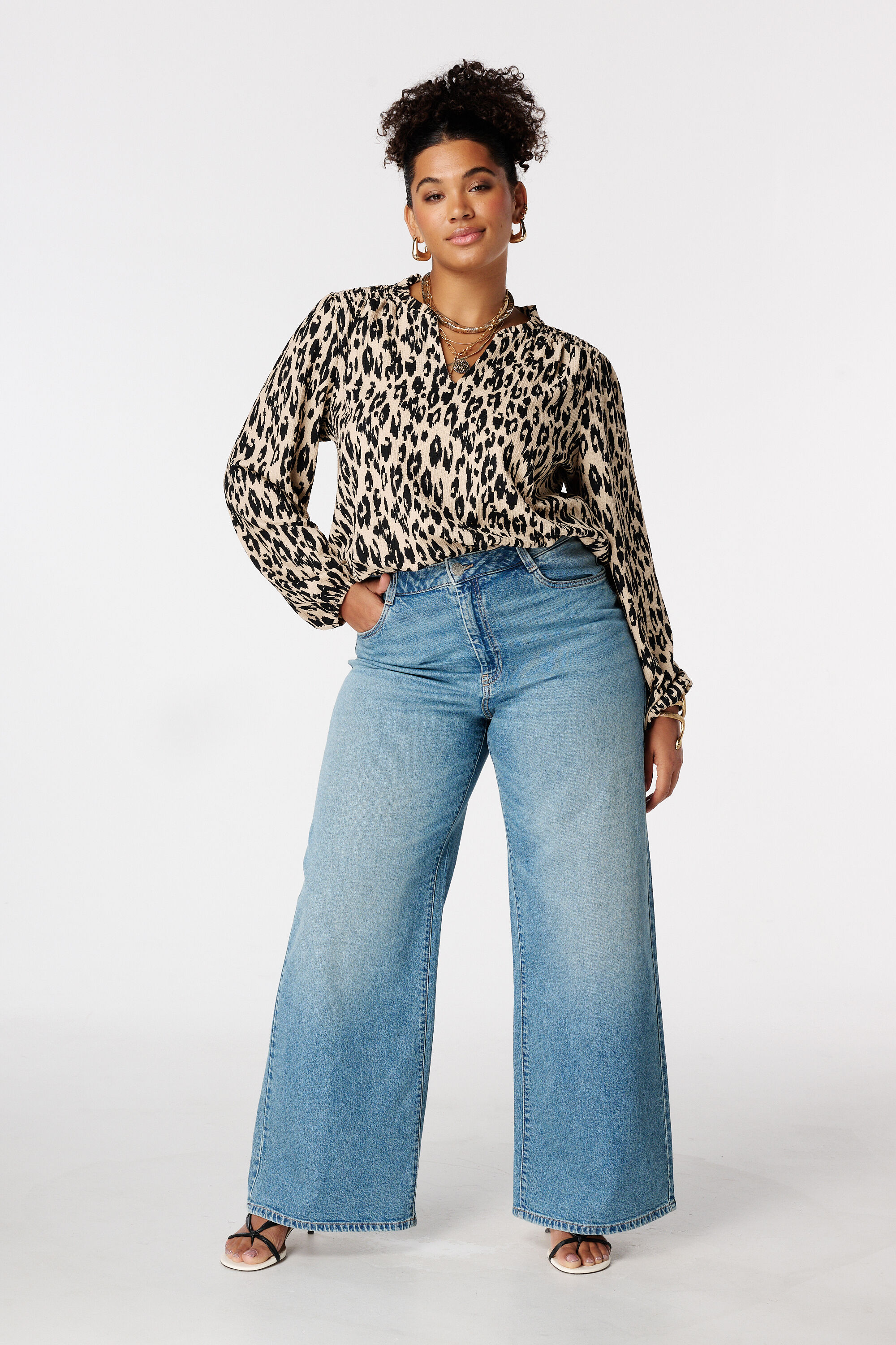 Top &agrave; volants image number 5