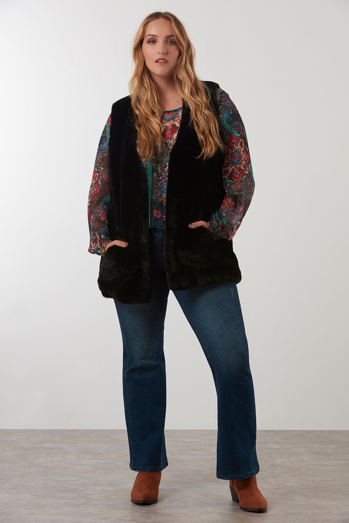 Gilet van imitatiebont image number 4