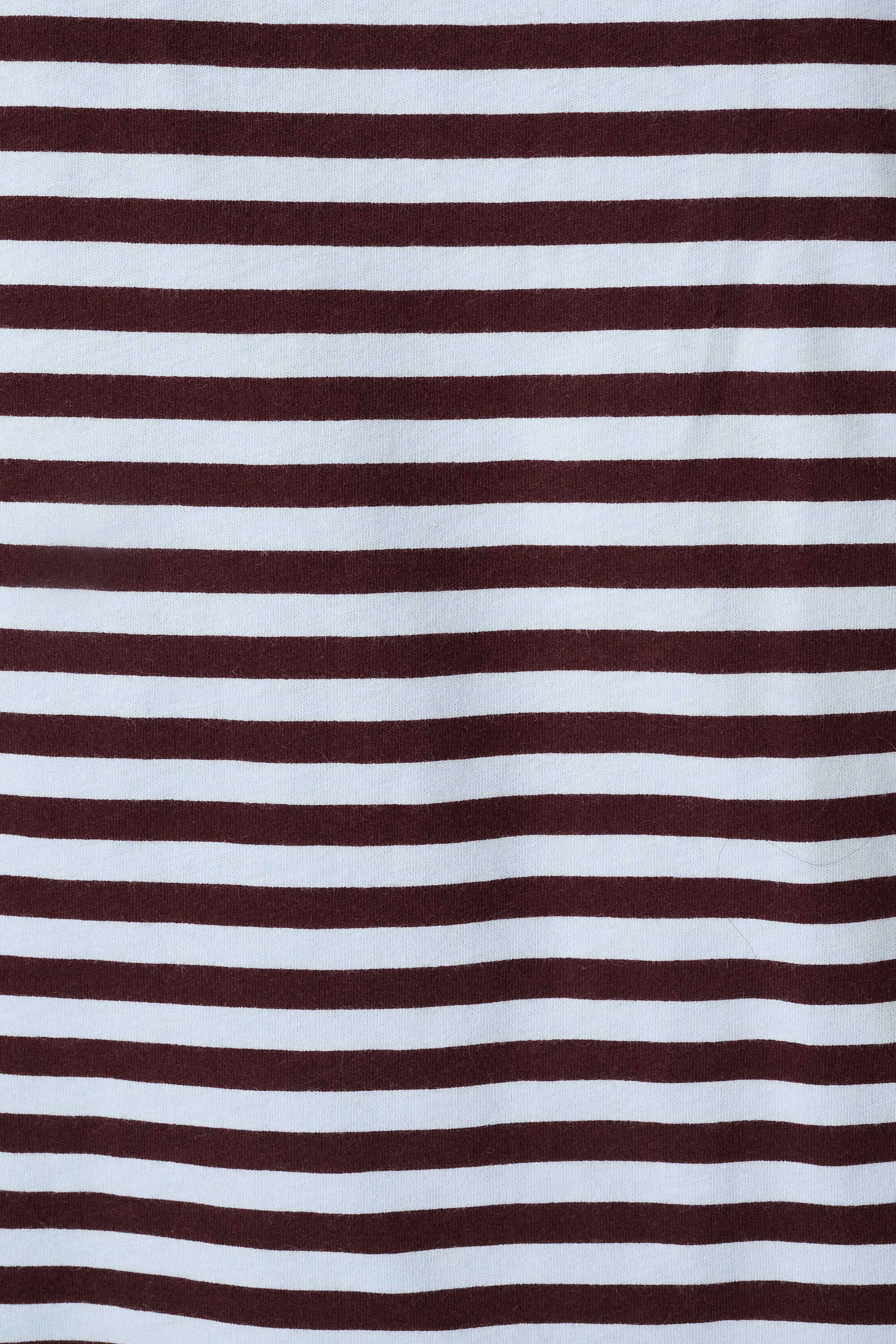 Top &agrave; manches longues ray&eacute; image number 6