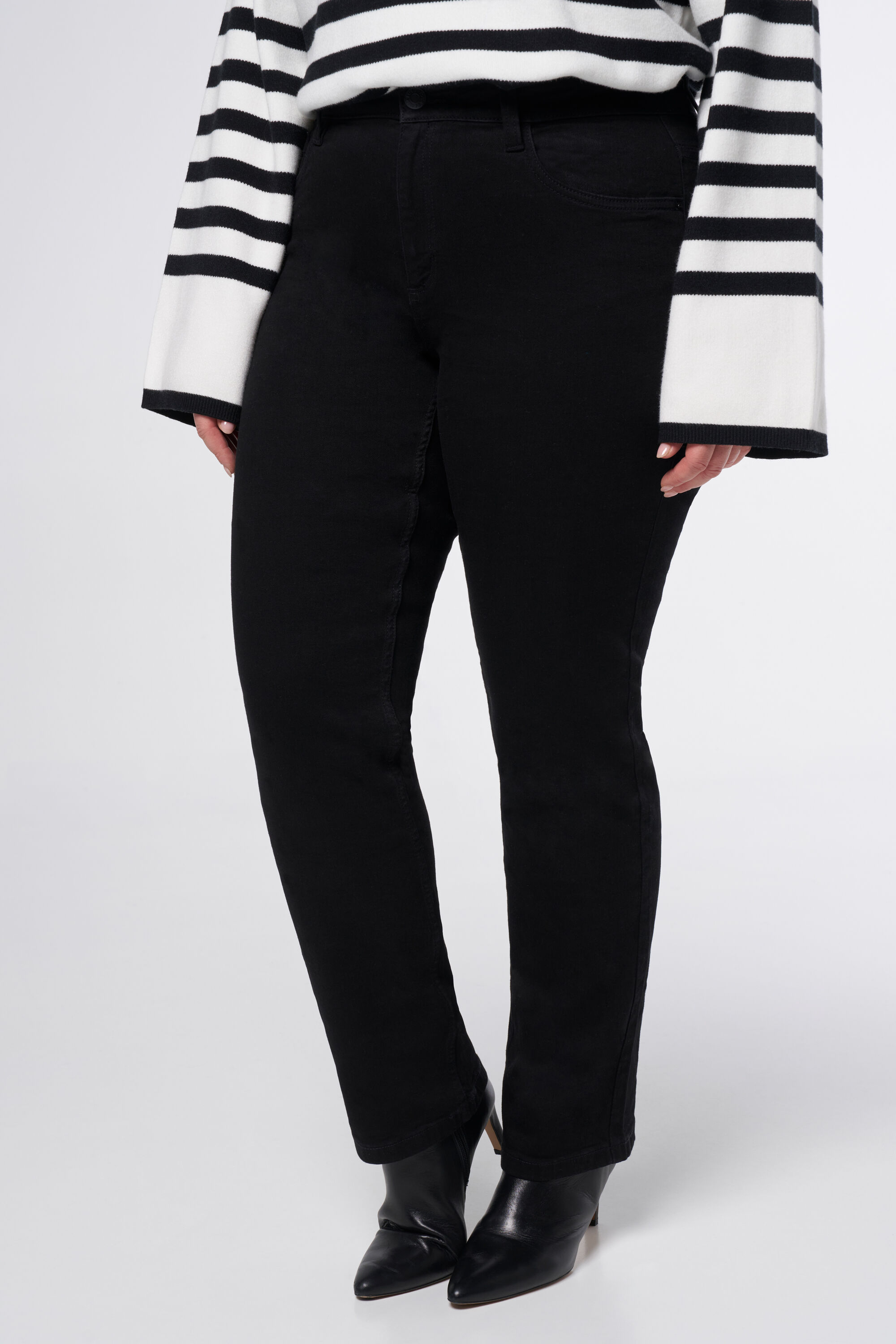 Straight leg jeans LILY image number 5