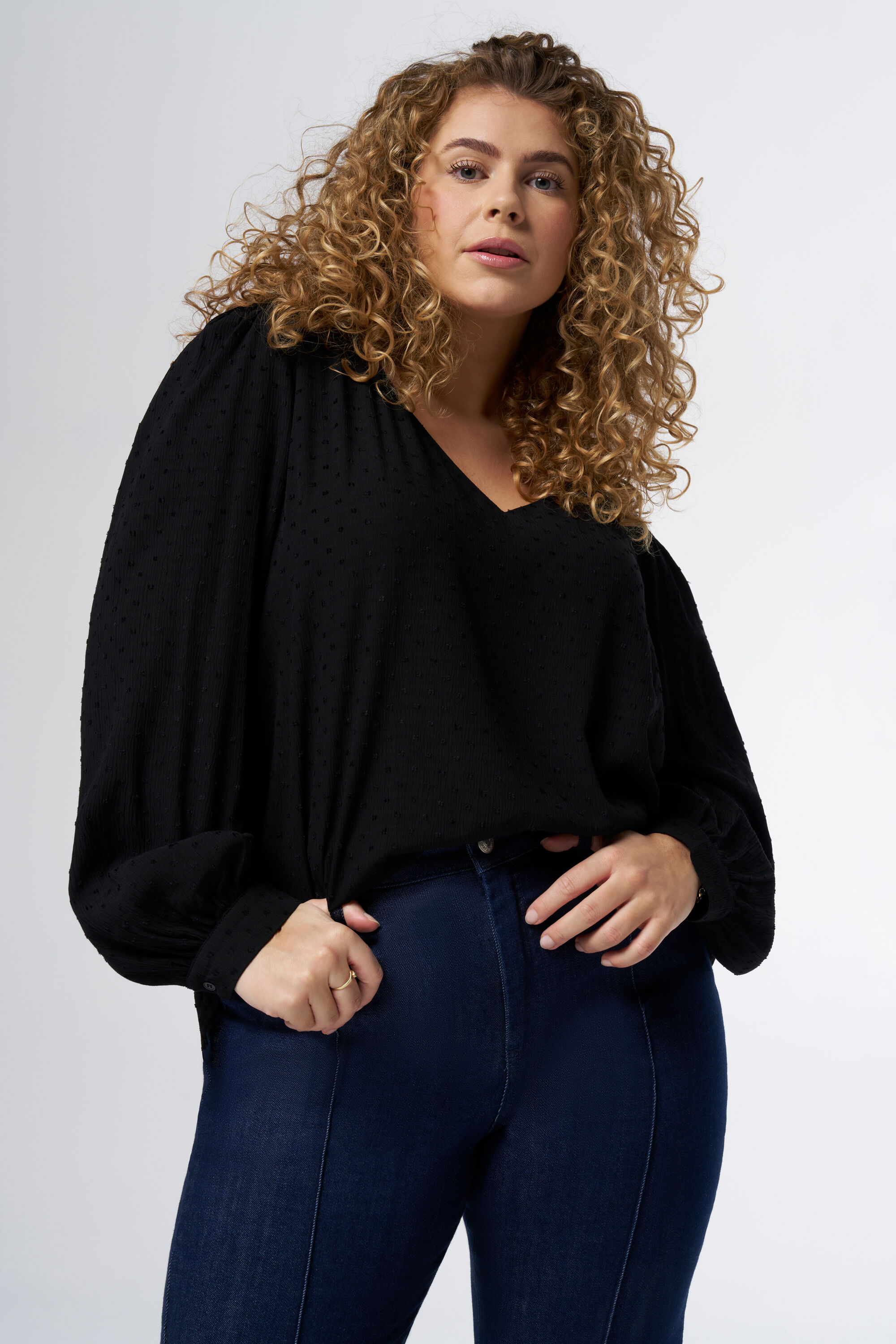 Chemisier avec d&eacute;tails et manches bouffantes image number 6