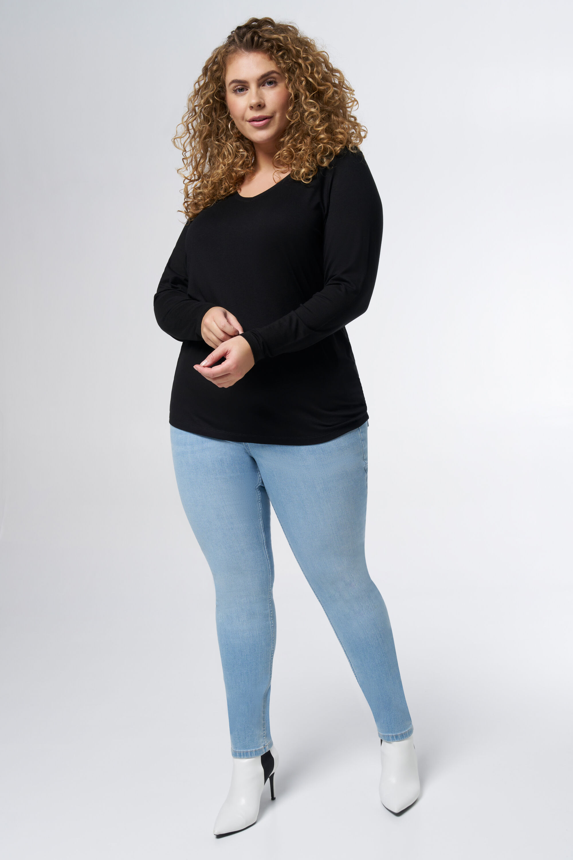 Top met lange mouwen en v-hals image number 3