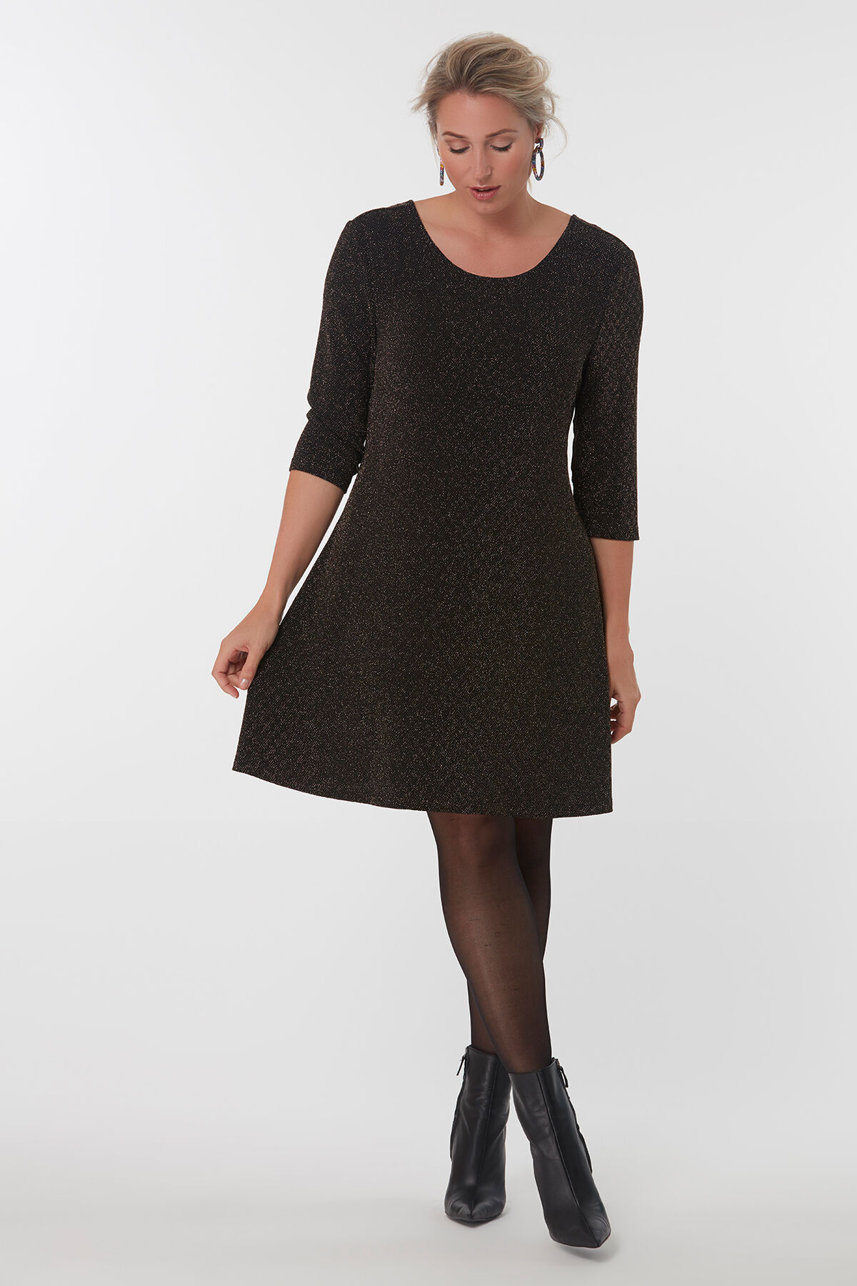 Robe coupe trap&egrave;ze avec brides crois&eacute;es image number 4