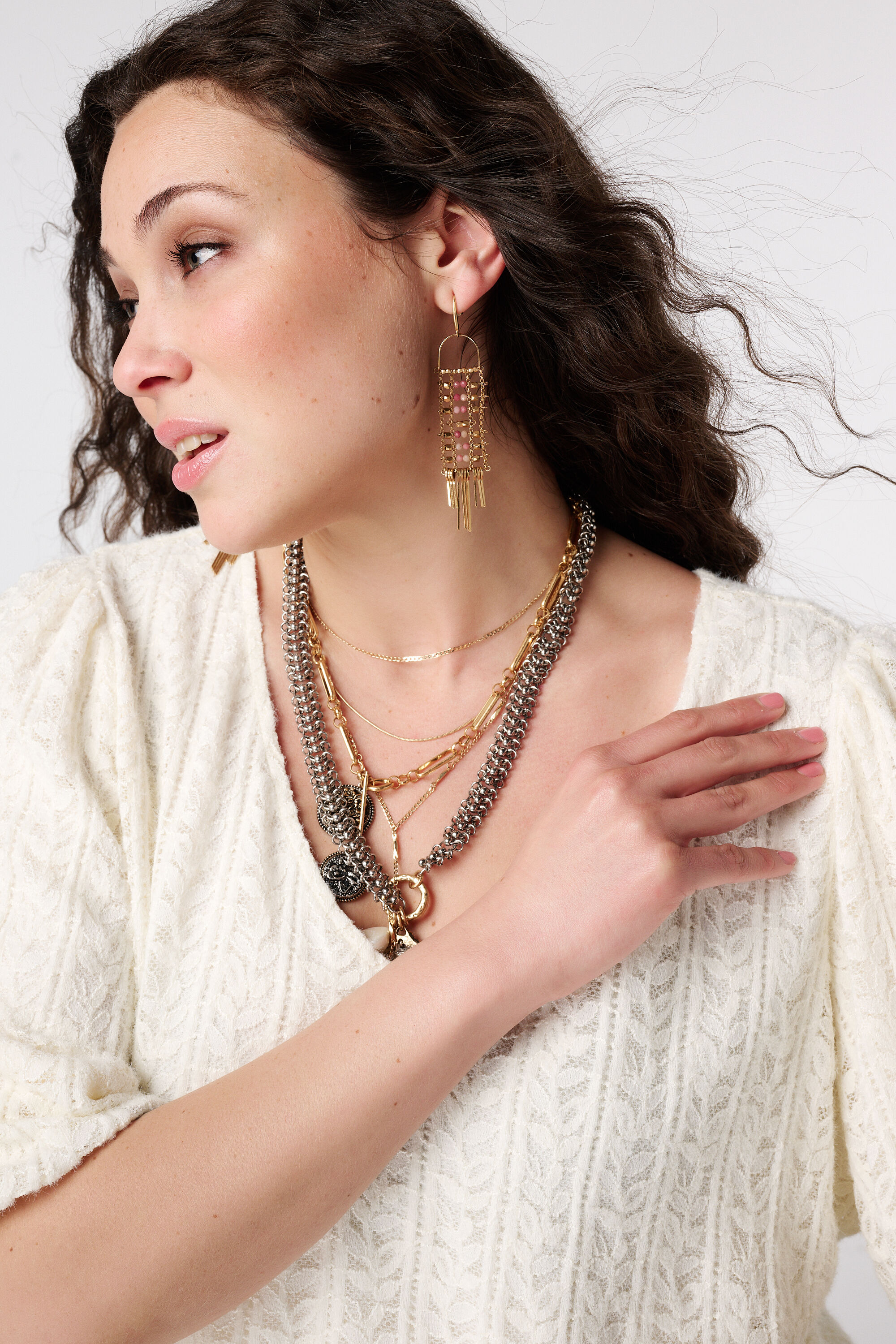 Kanten top met pofmouwen image number 4