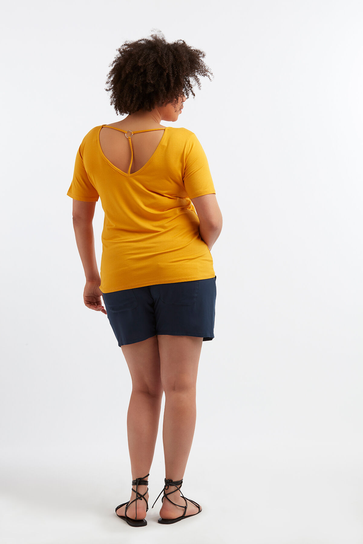 T-shirt met rugdetail image number 3