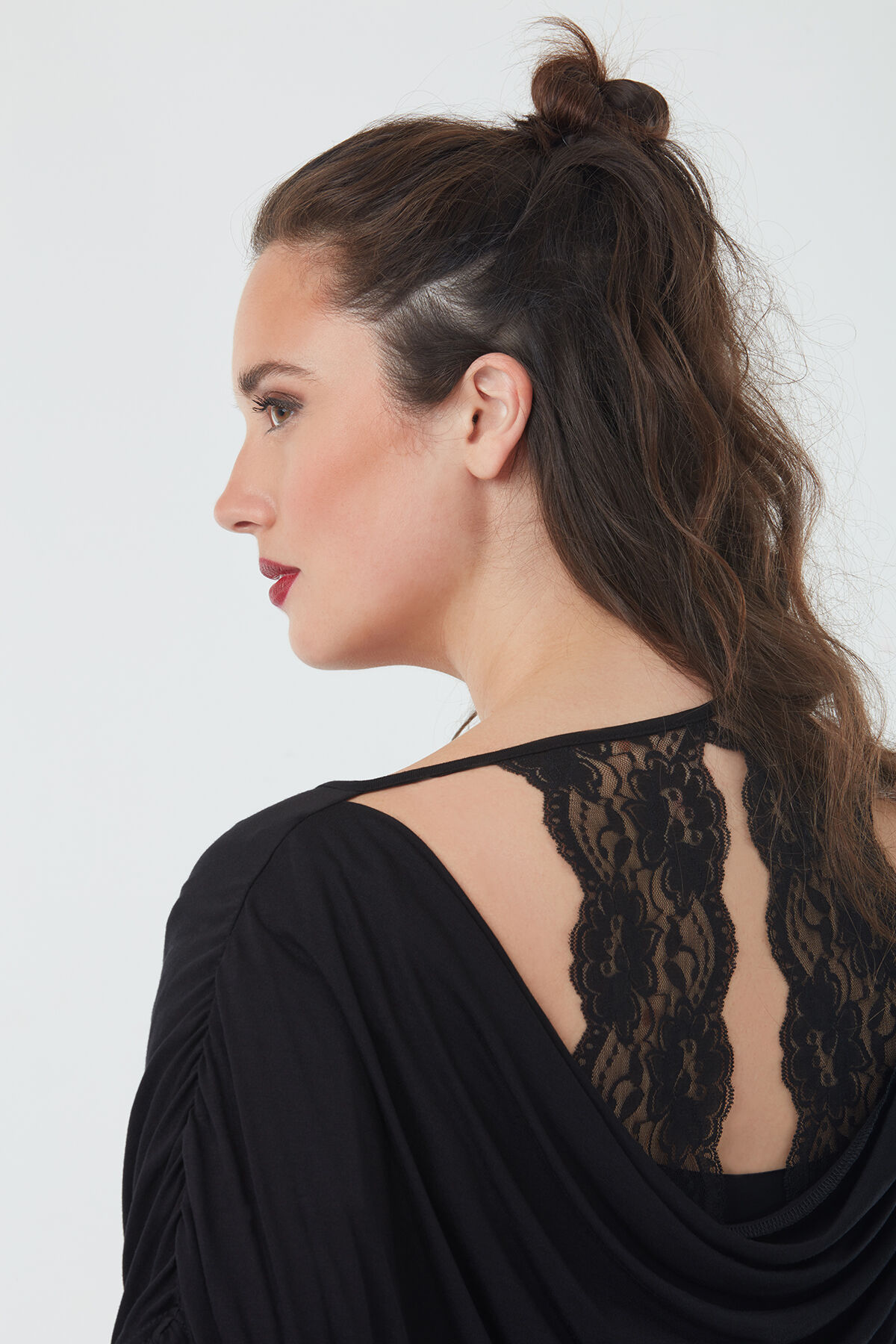 Top met kanten detail image number 3