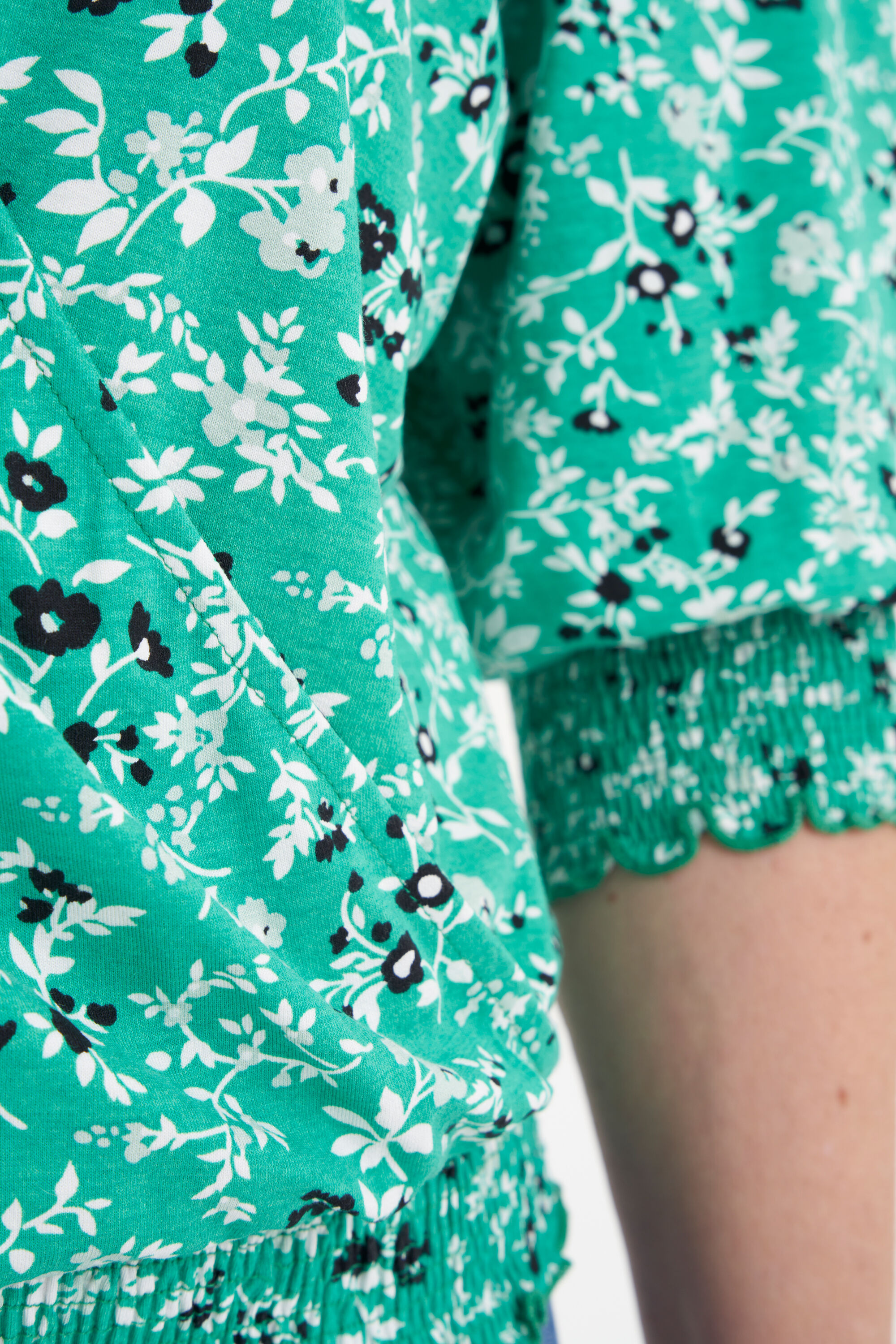 Overslag top met print image number 5