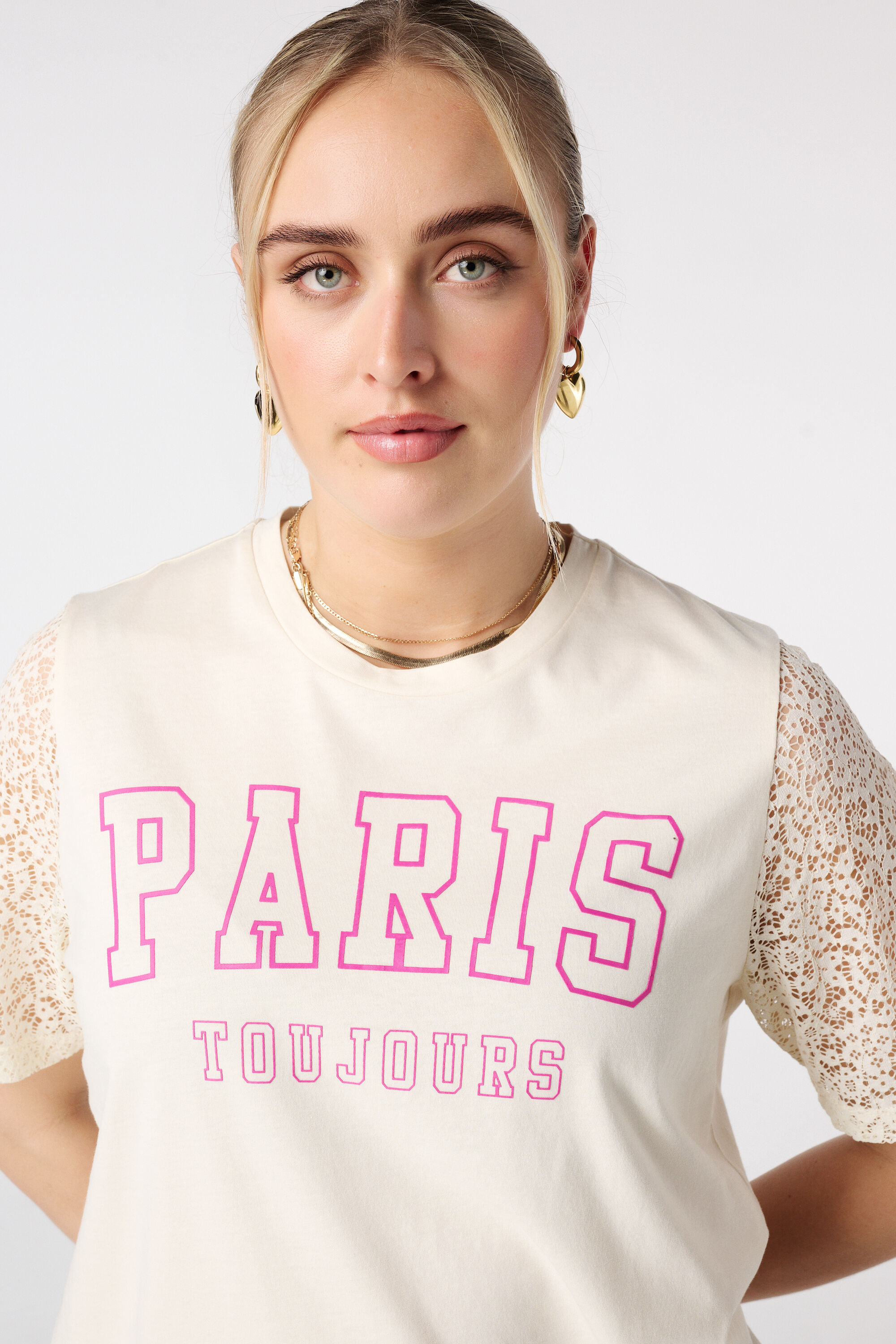 T-shirt avec manches en dentelle image number 4