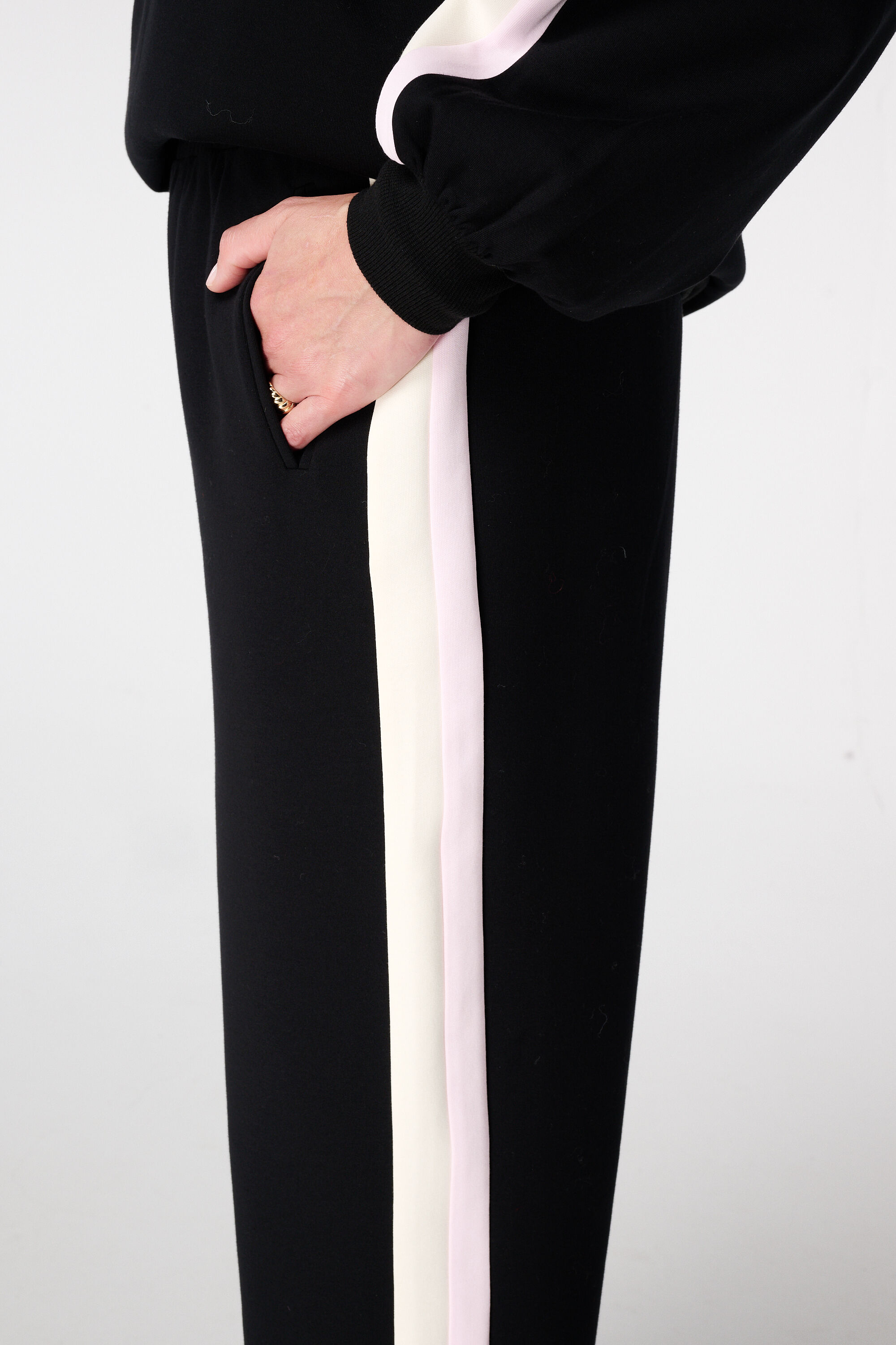 Broek met zijstreep image number 4