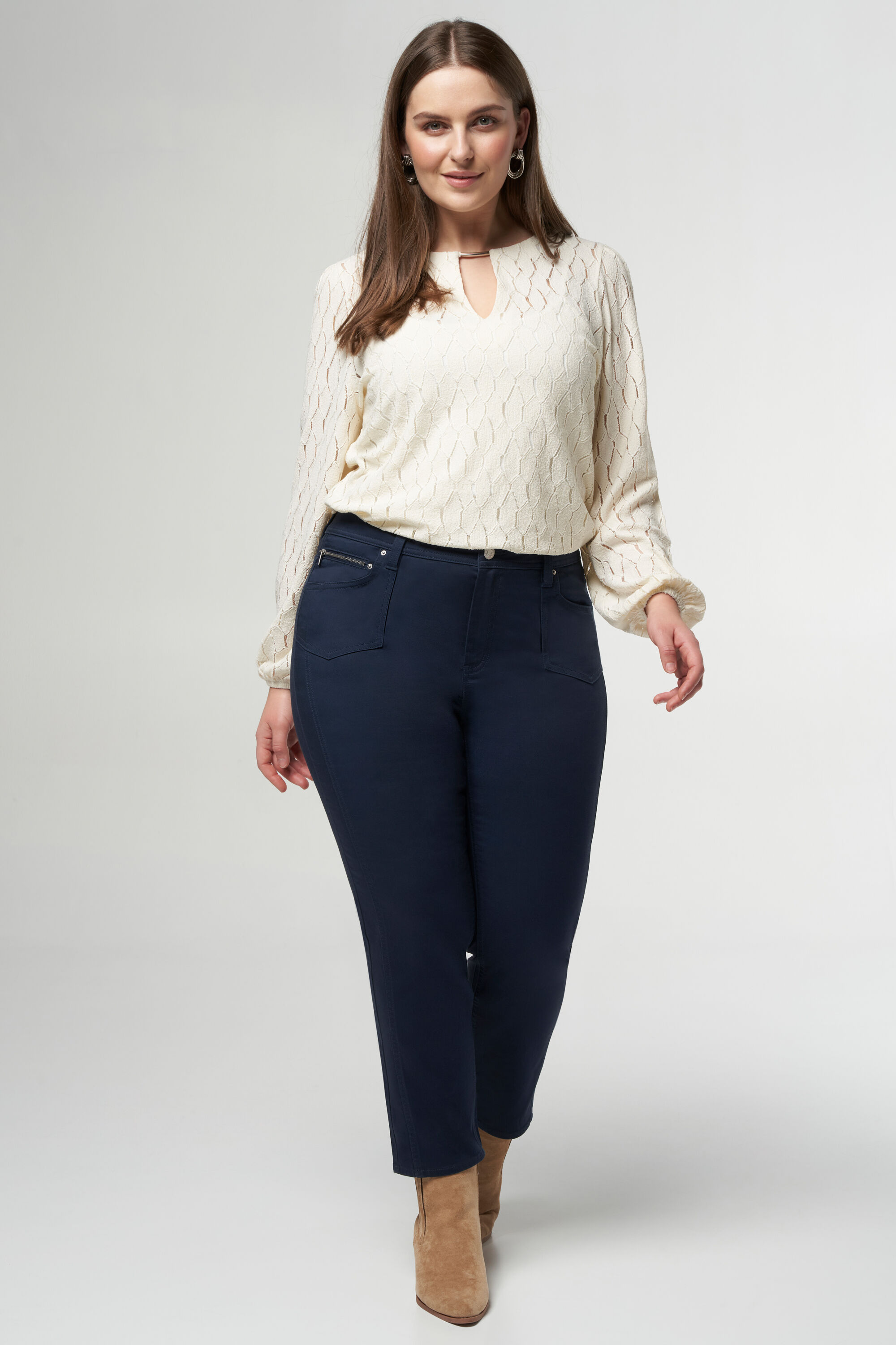 Pantalon slim cropped image number 6