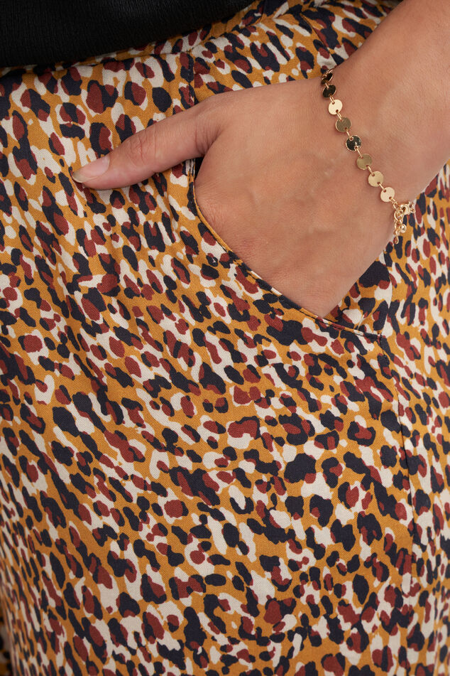 Pantalon coupe ample image number 6